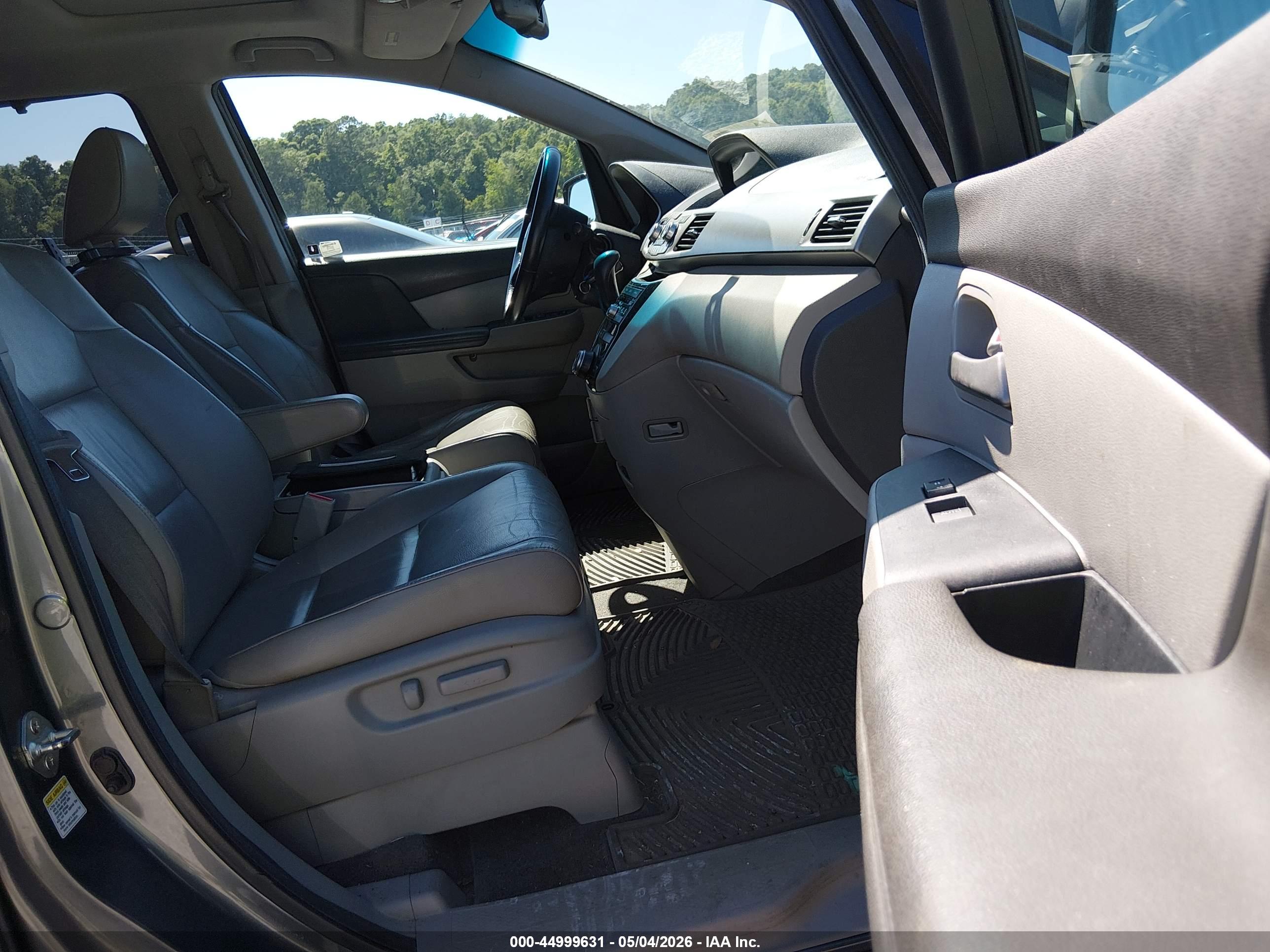 HONDA ODYSSEY image 5