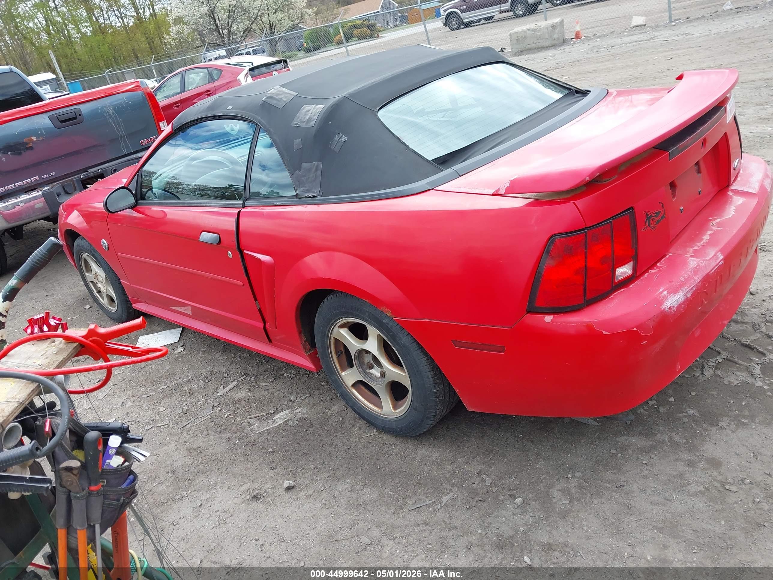 FORD MUSTANG image 3
