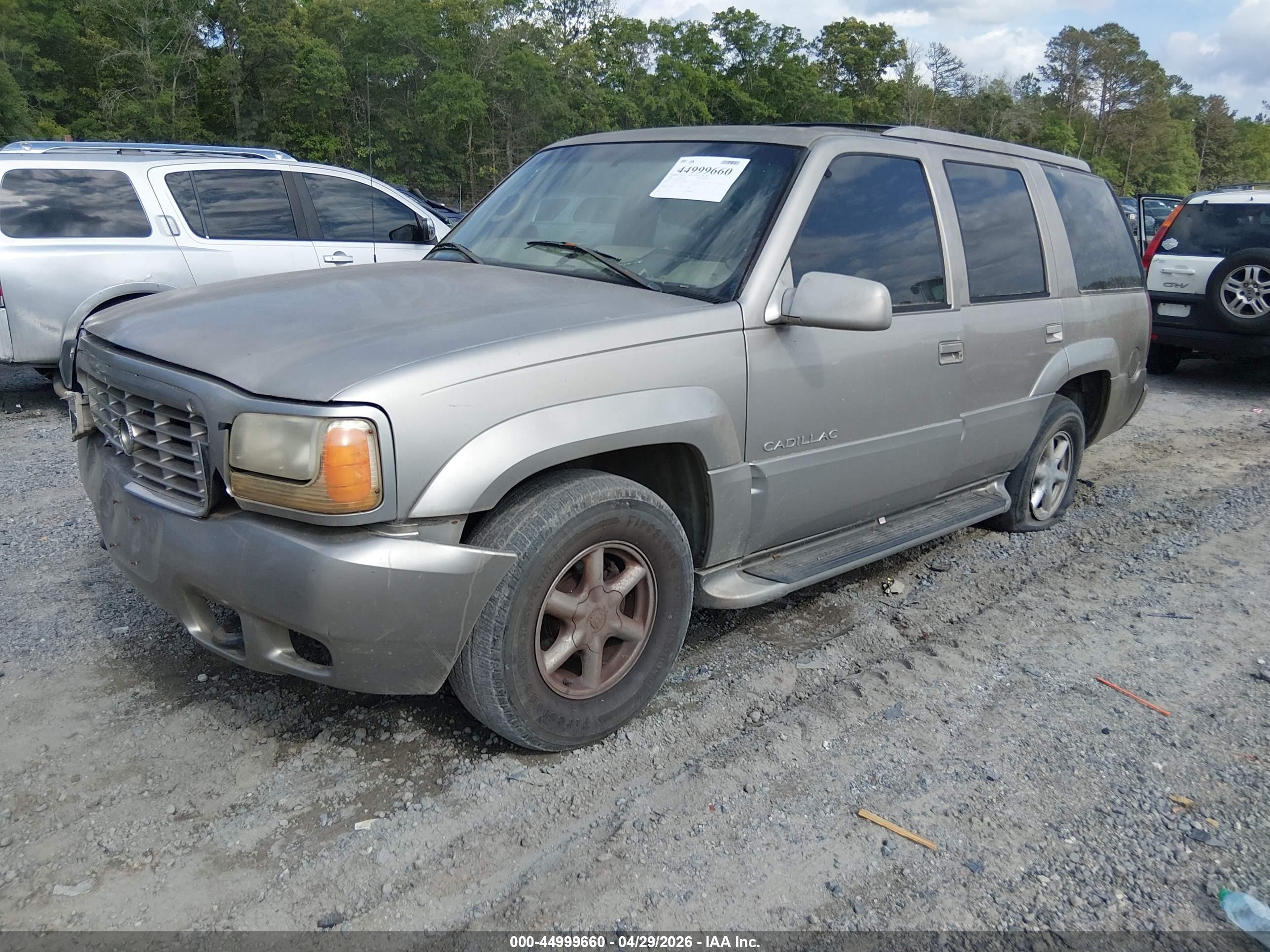 CADILLAC ESCALADE image 2
