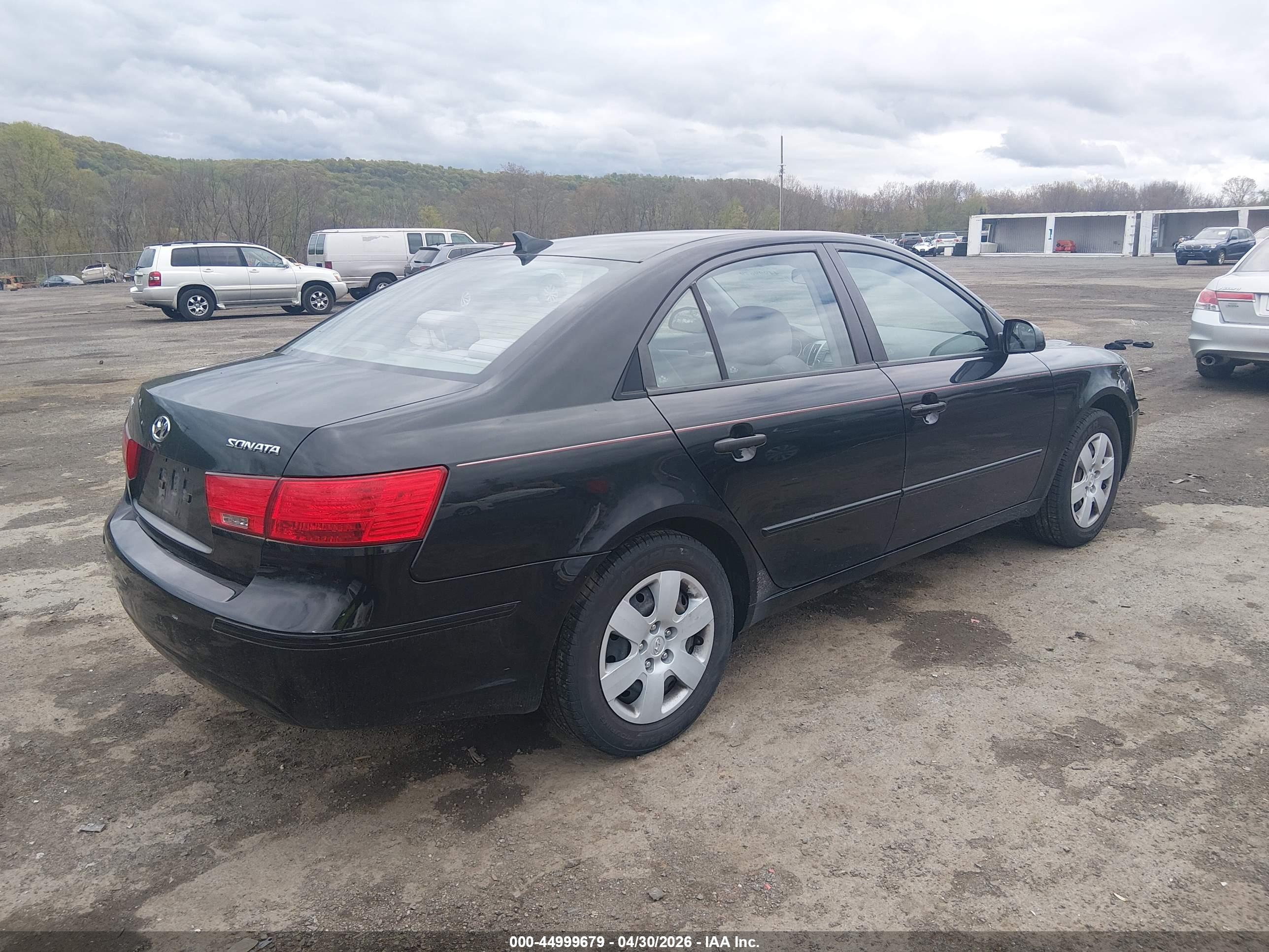 HYUNDAI SONATA image 4