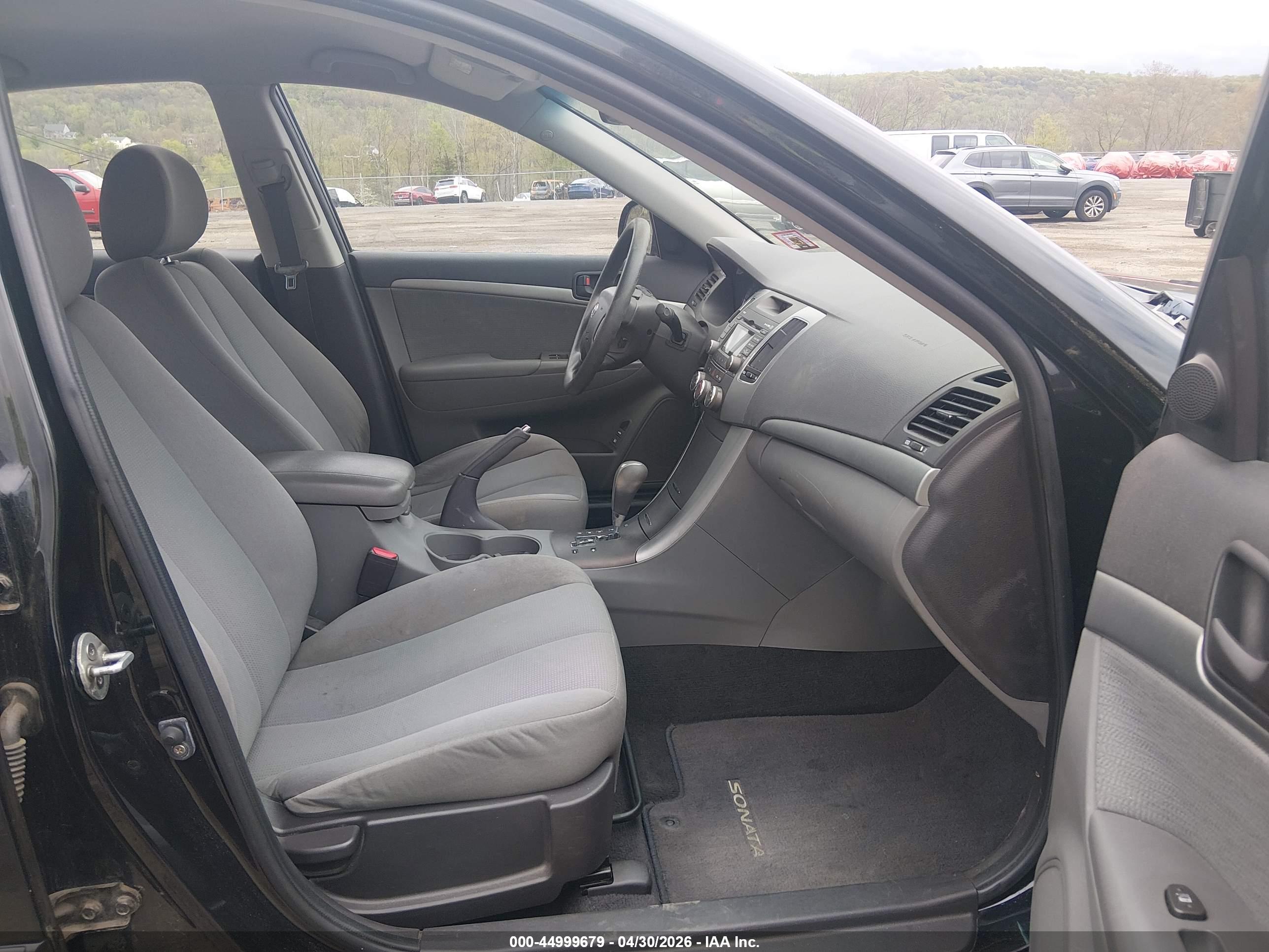 HYUNDAI SONATA image 5