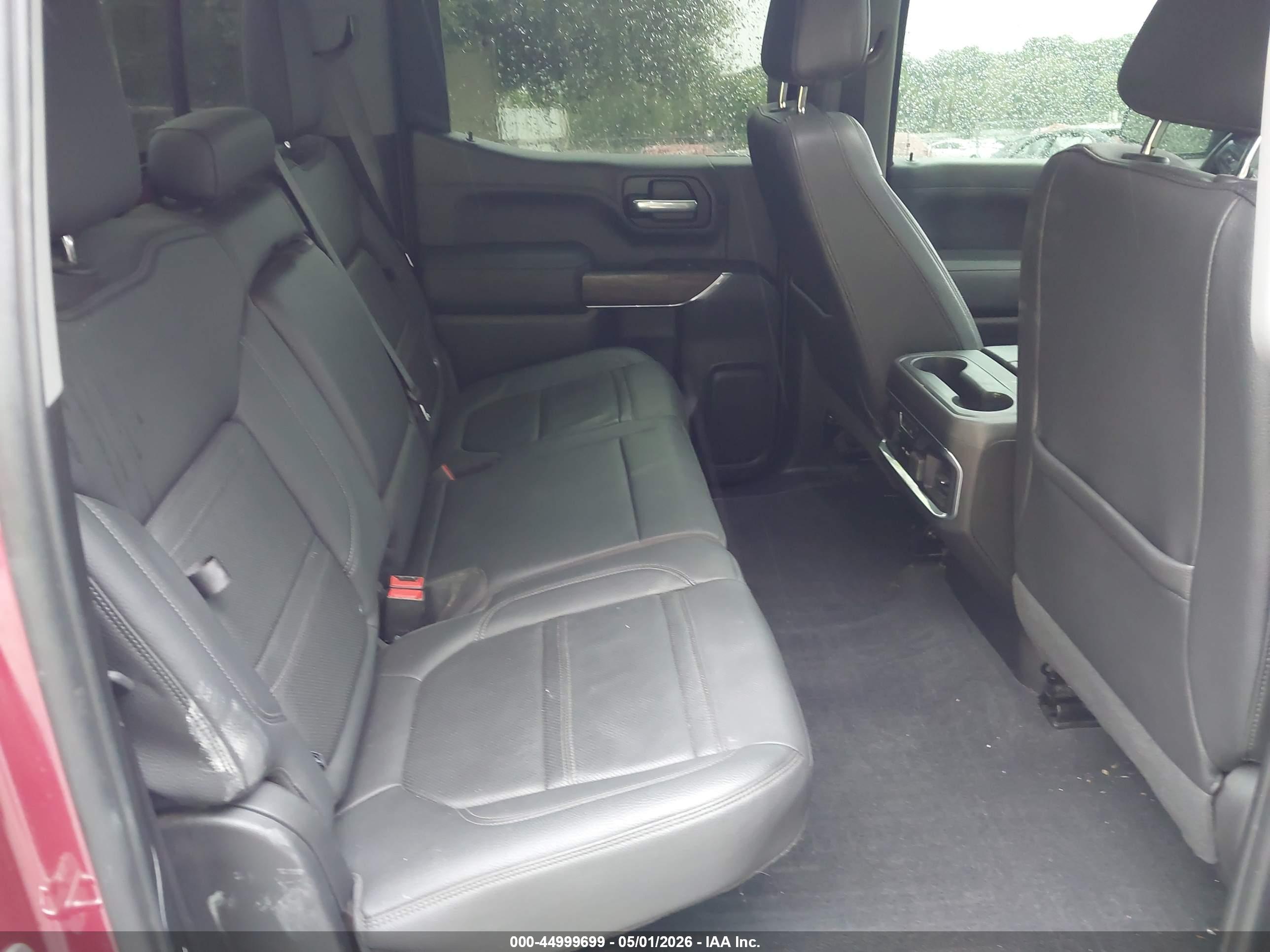 GMC SIERRA image 8
