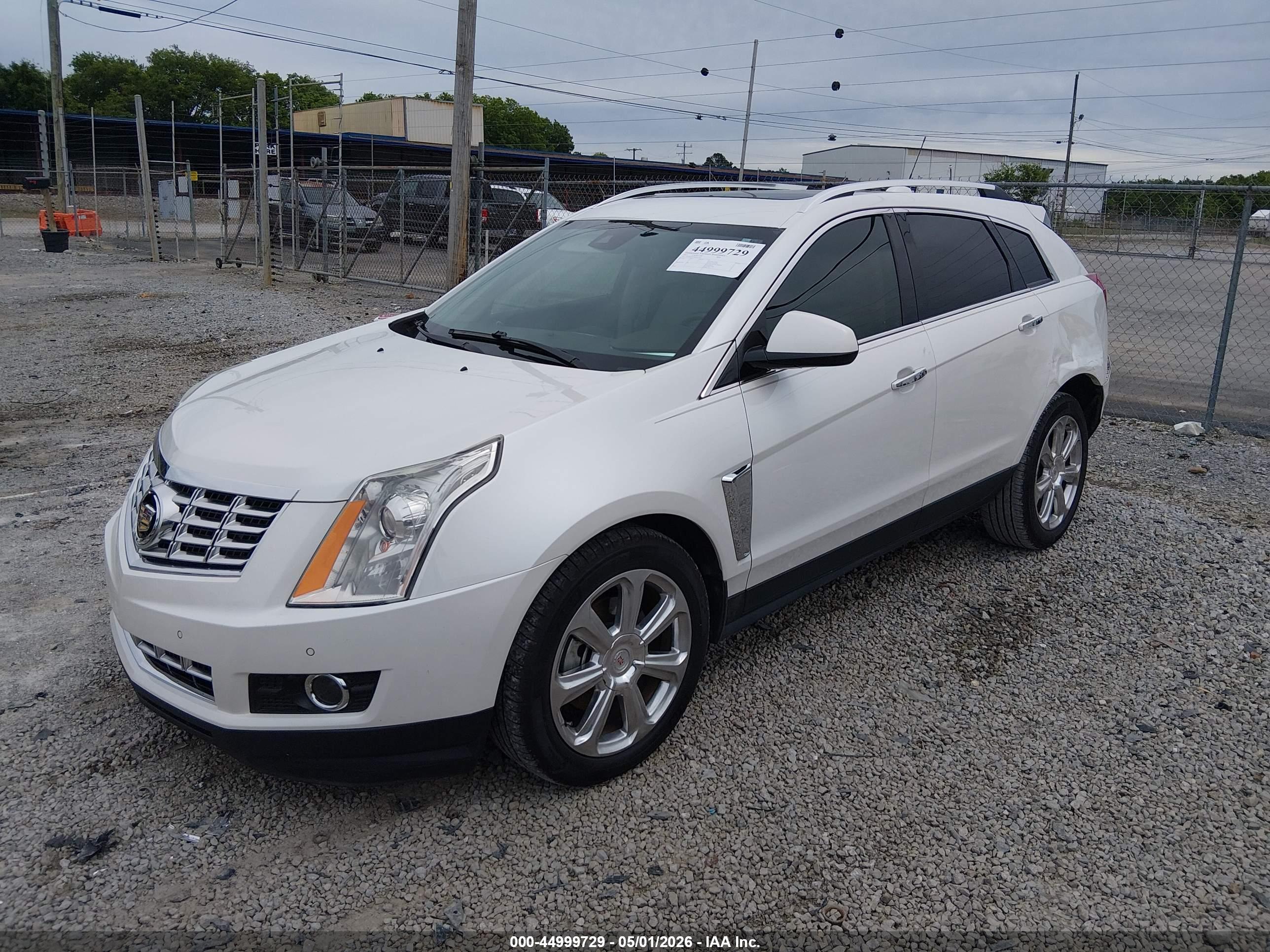 CADILLAC SRX image 2