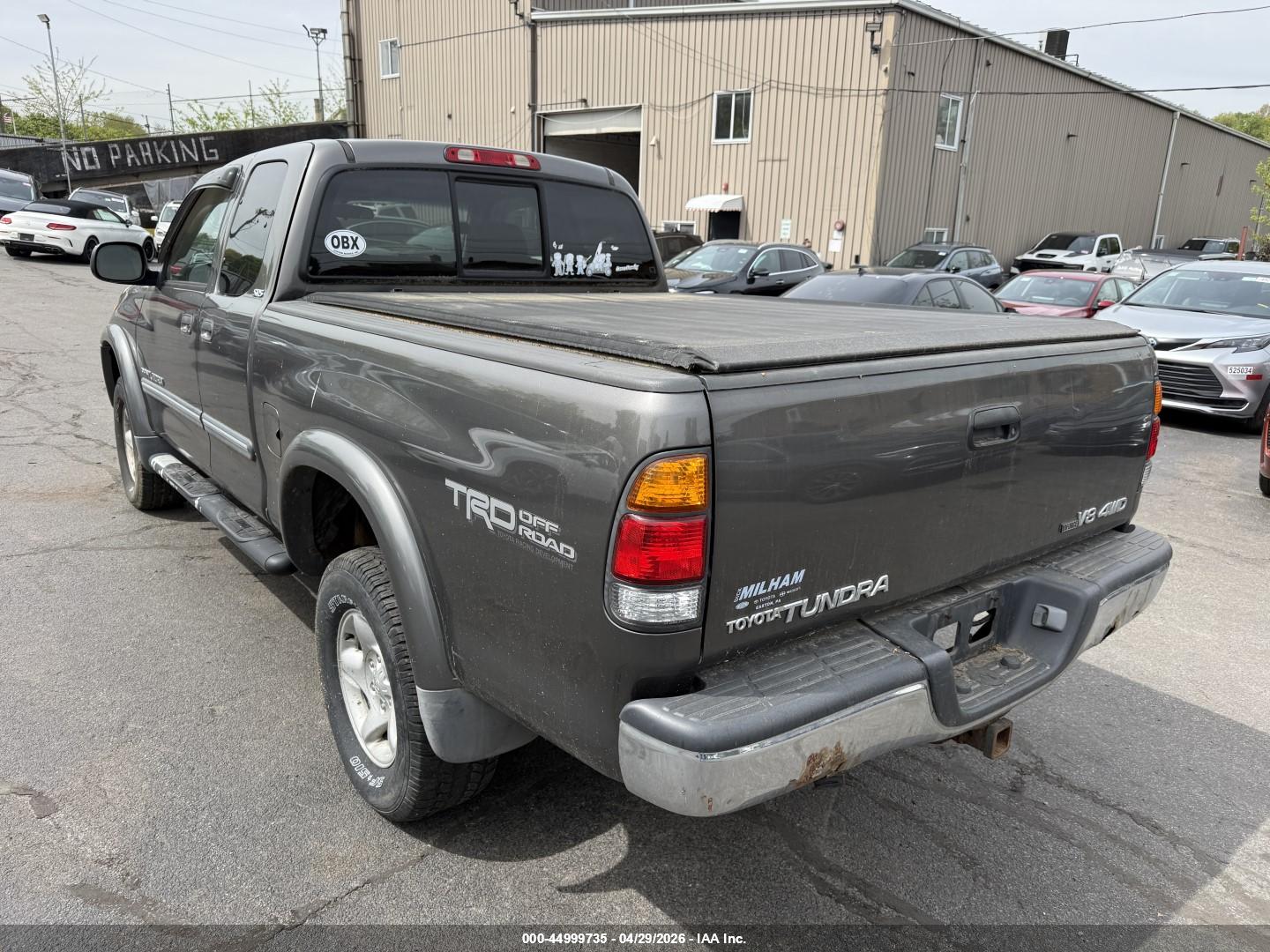 TOYOTA TUNDRA image 3