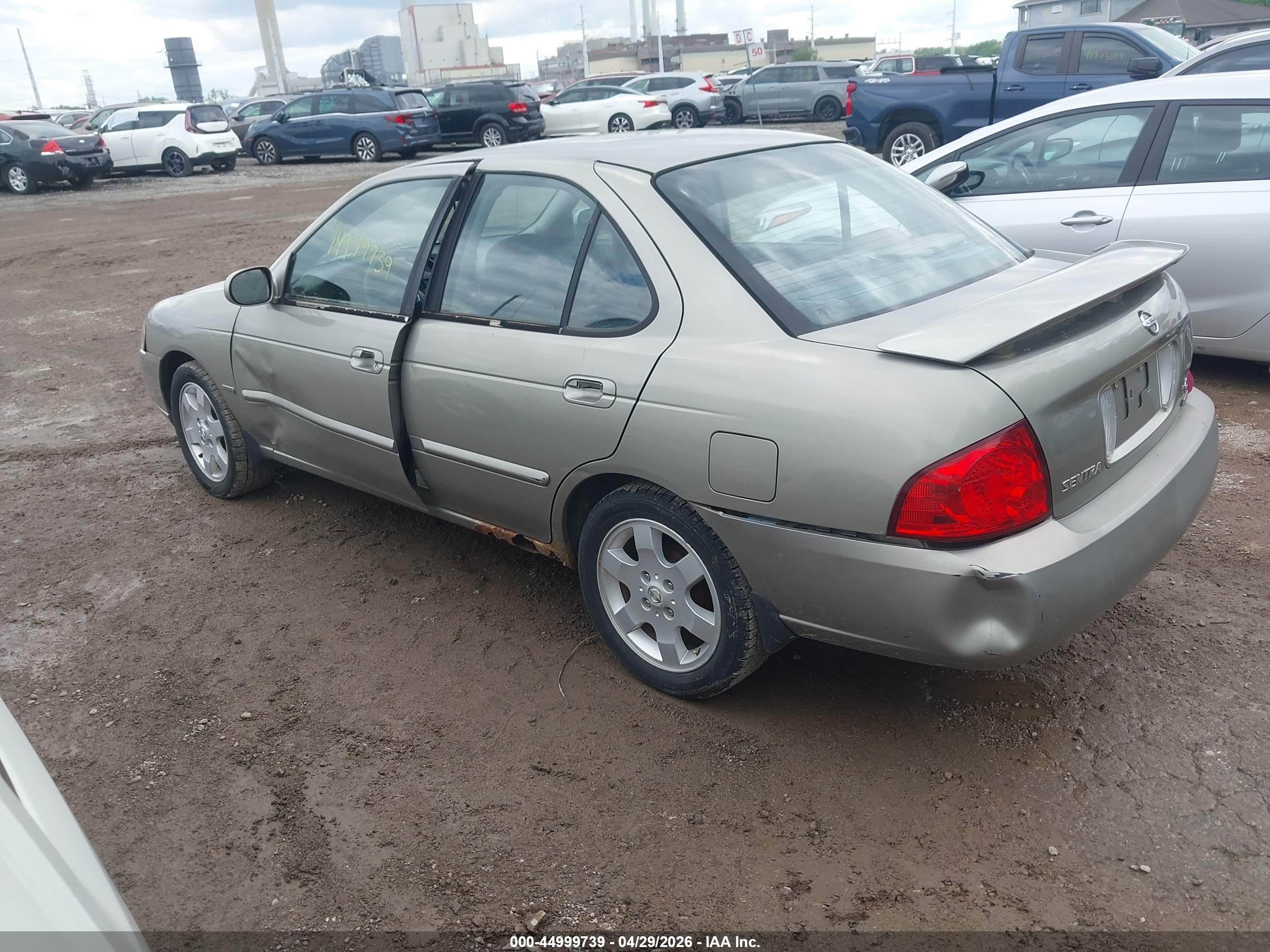 NISSAN SENTRA image 3
