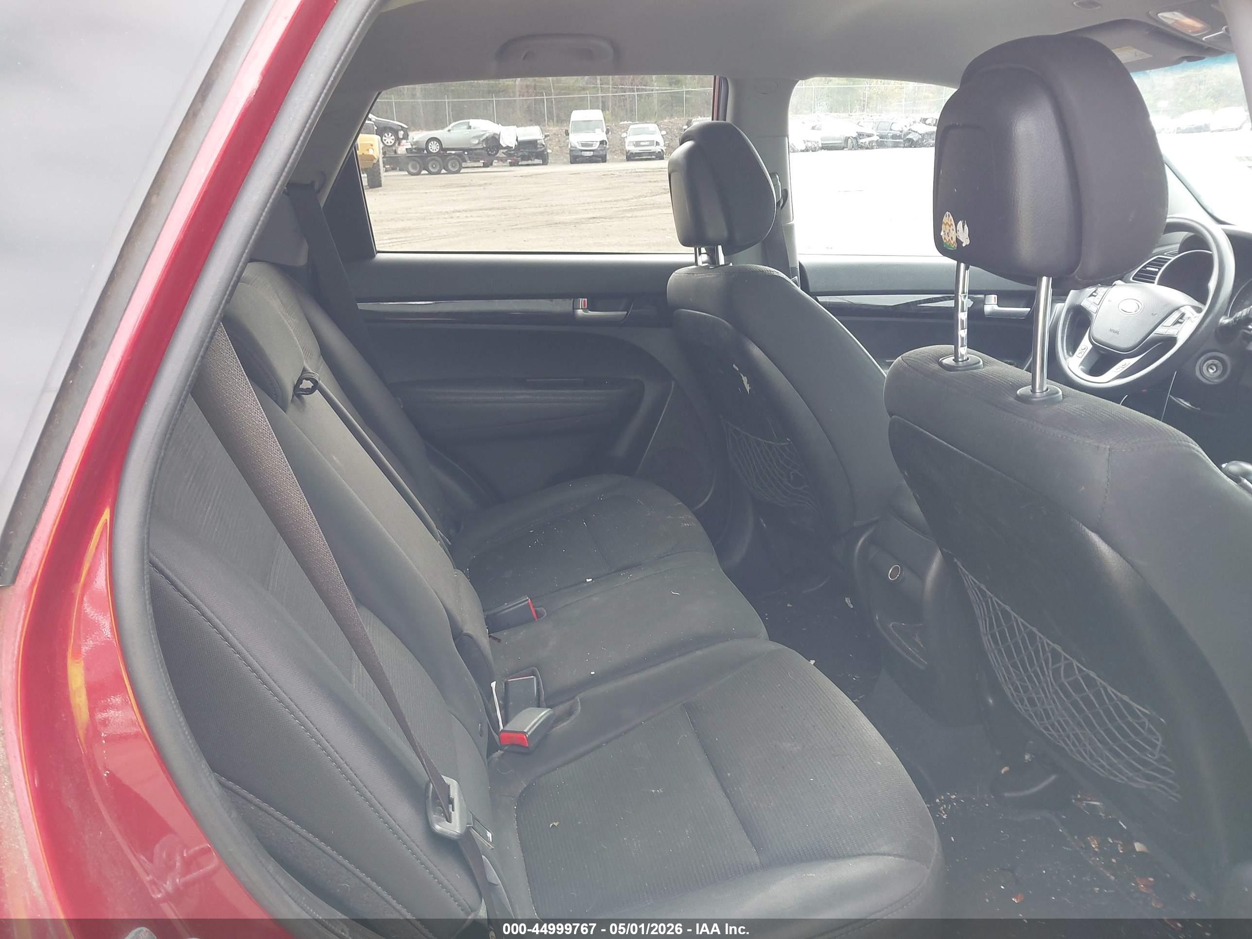 KIA SORENTO image 8