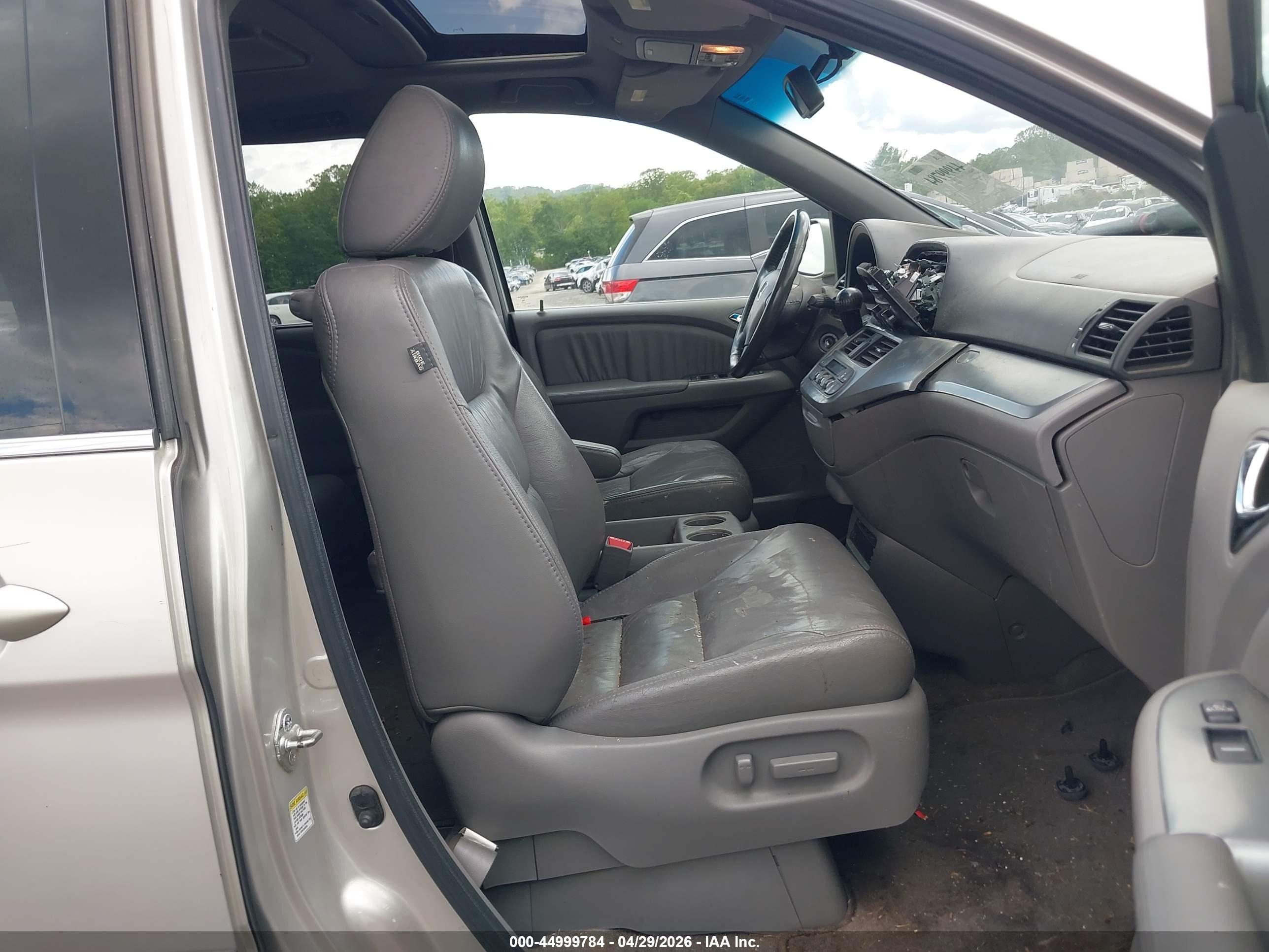 HONDA ODYSSEY image 5