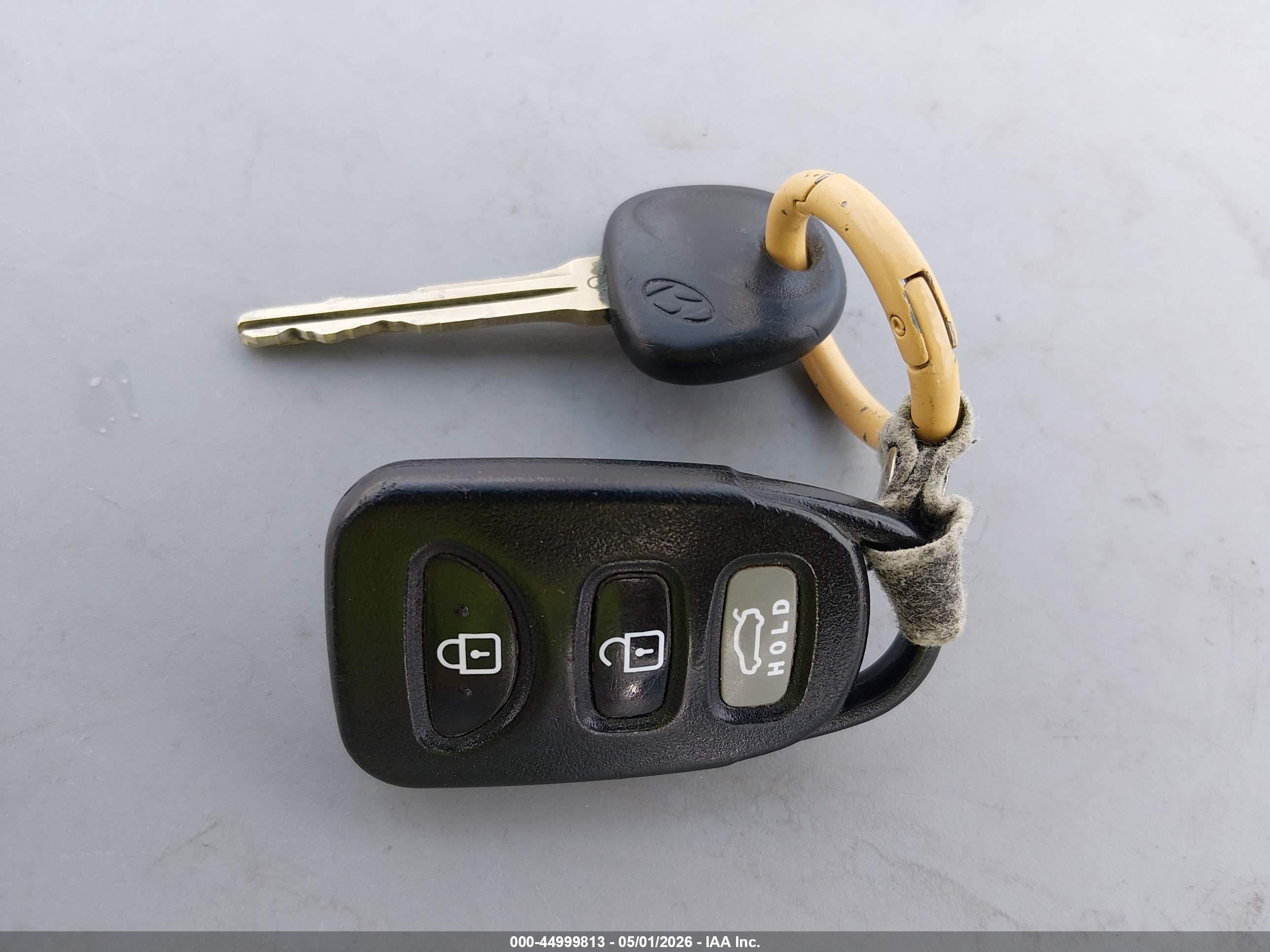 HYUNDAI ELANTRA image 11