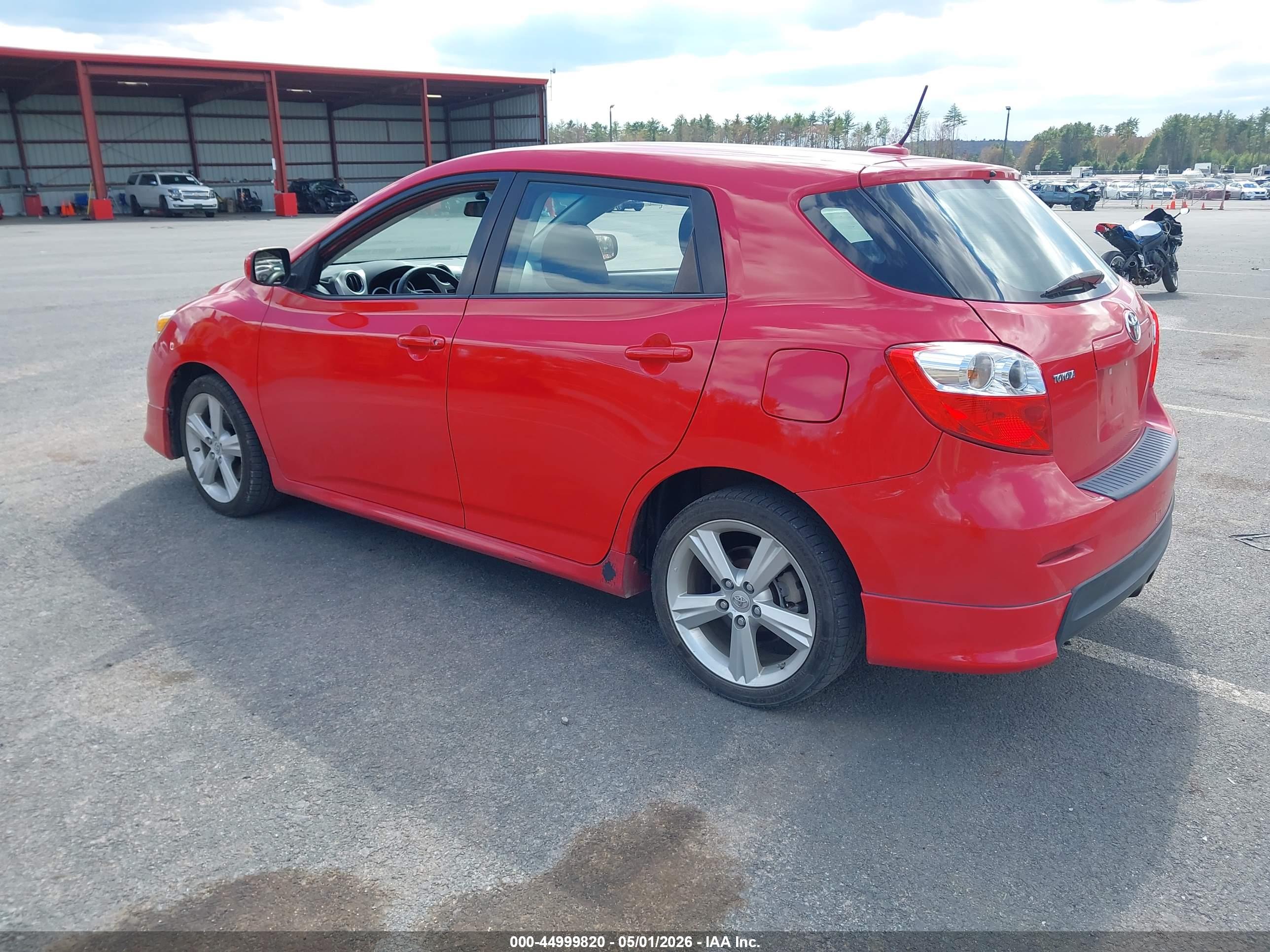 TOYOTA MATRIX image 3