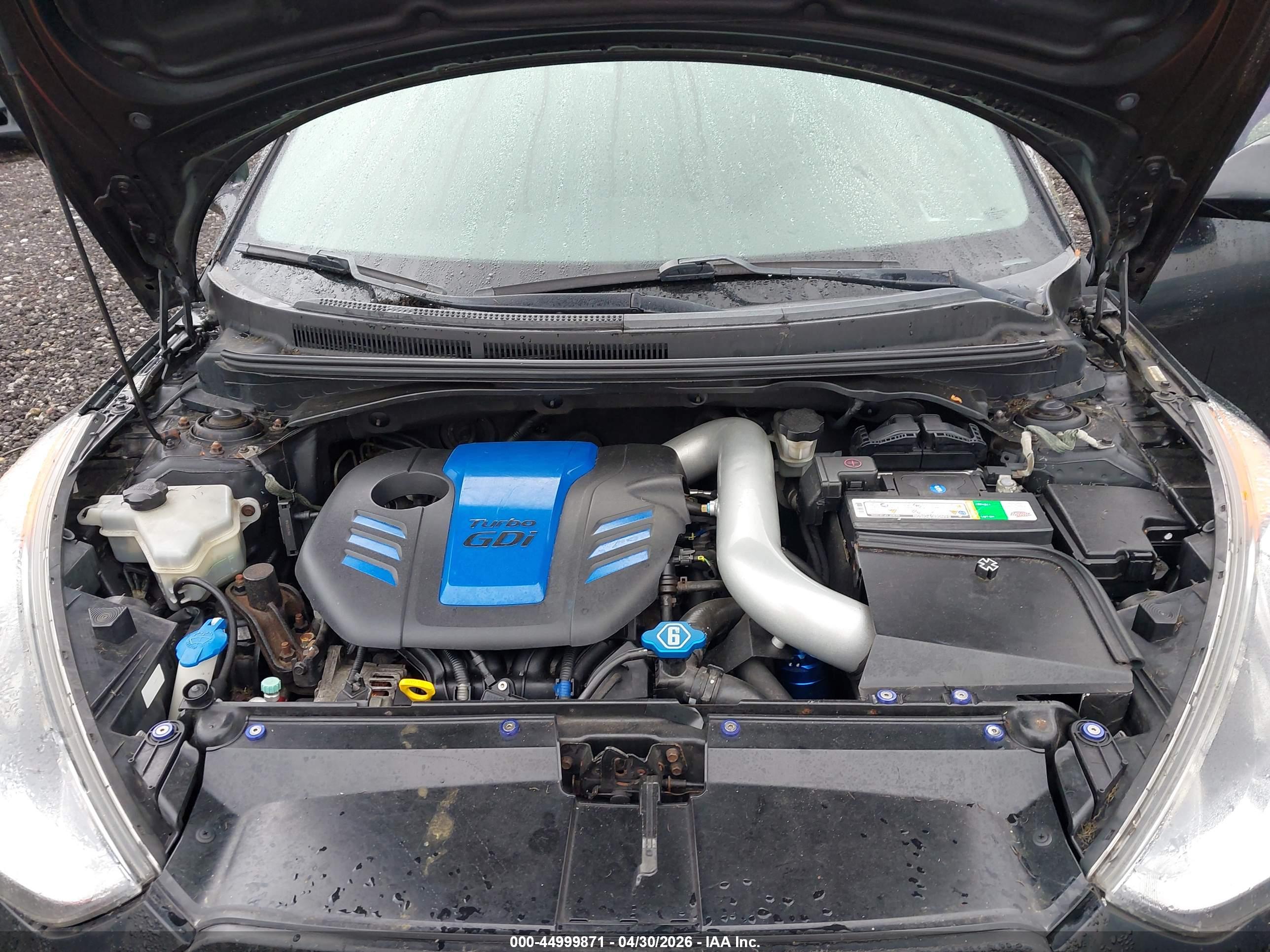 HYUNDAI VELOSTER image 10