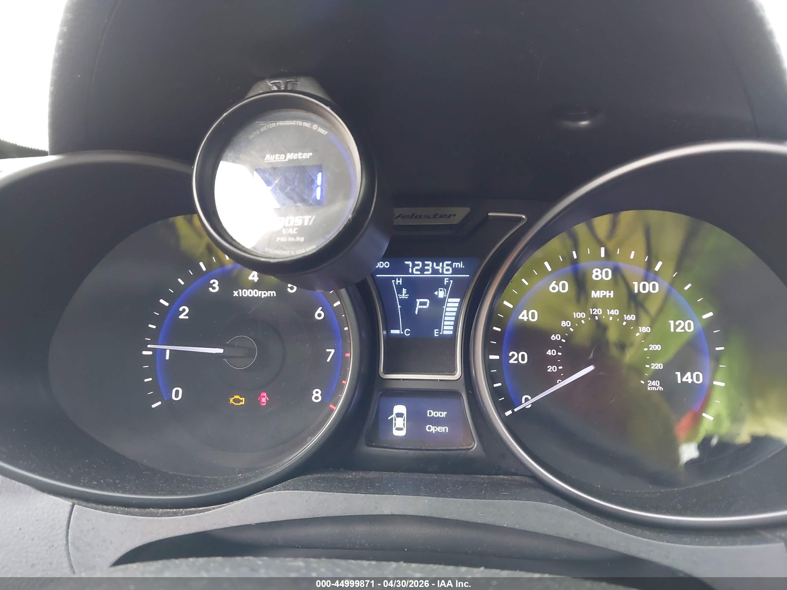 HYUNDAI VELOSTER image 7
