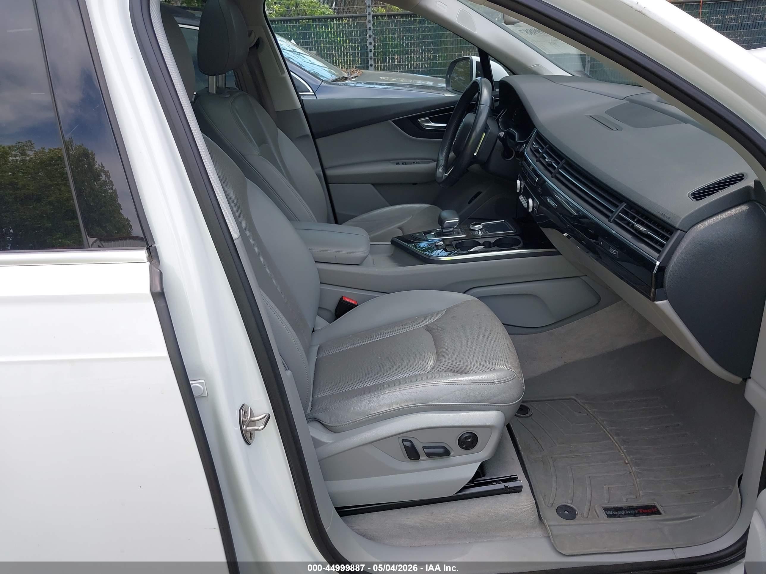 AUDI Q7 image 5