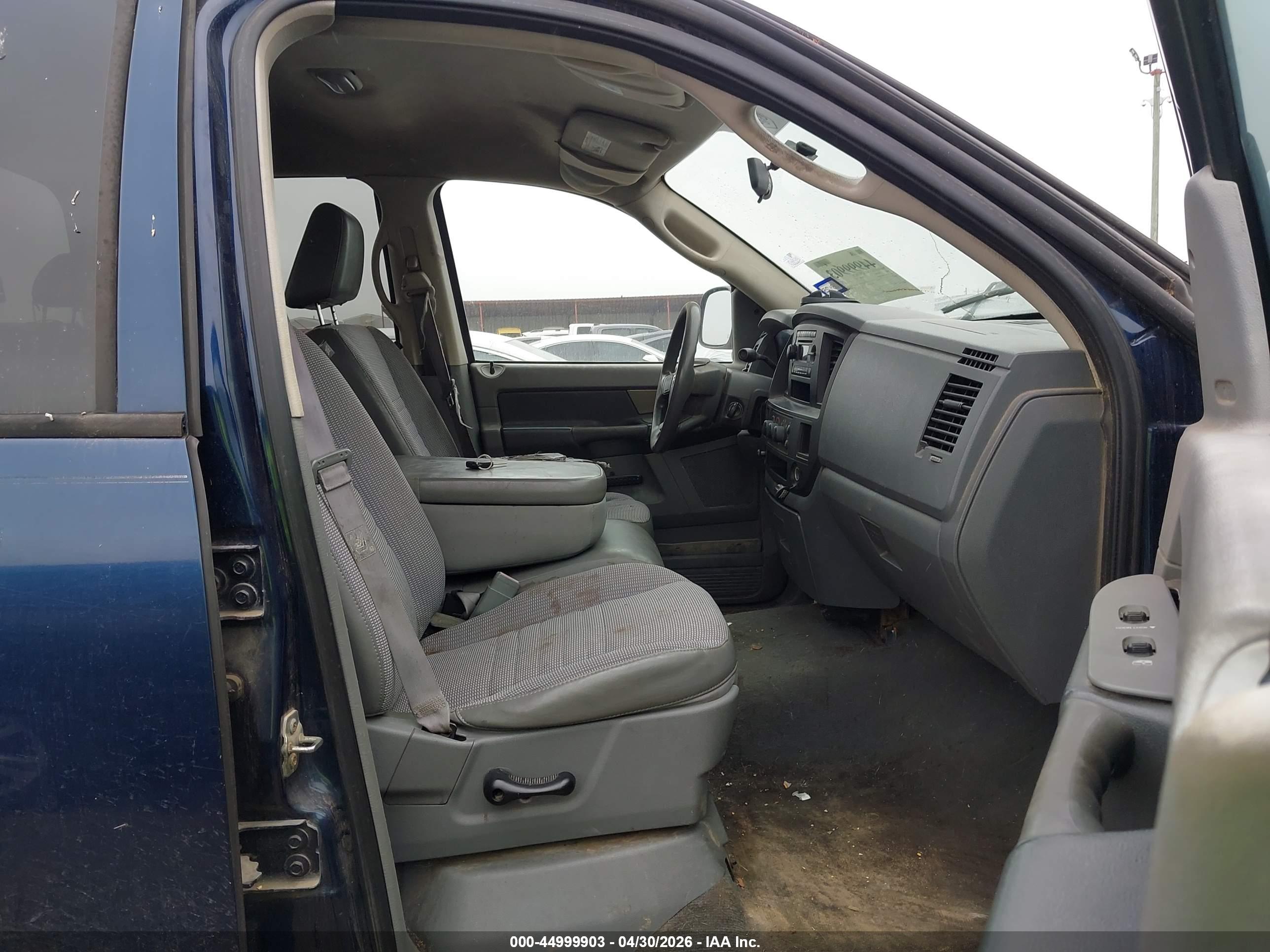 DODGE RAM image 5