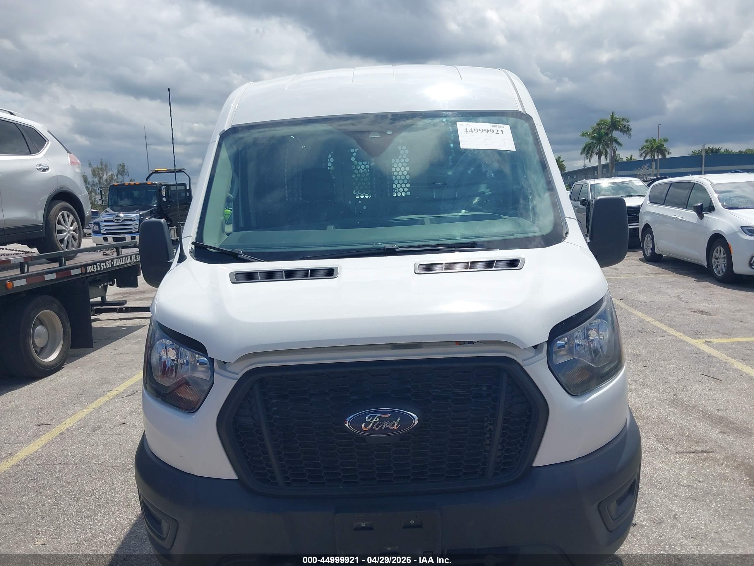 FORD TRANSIT-250 image 6