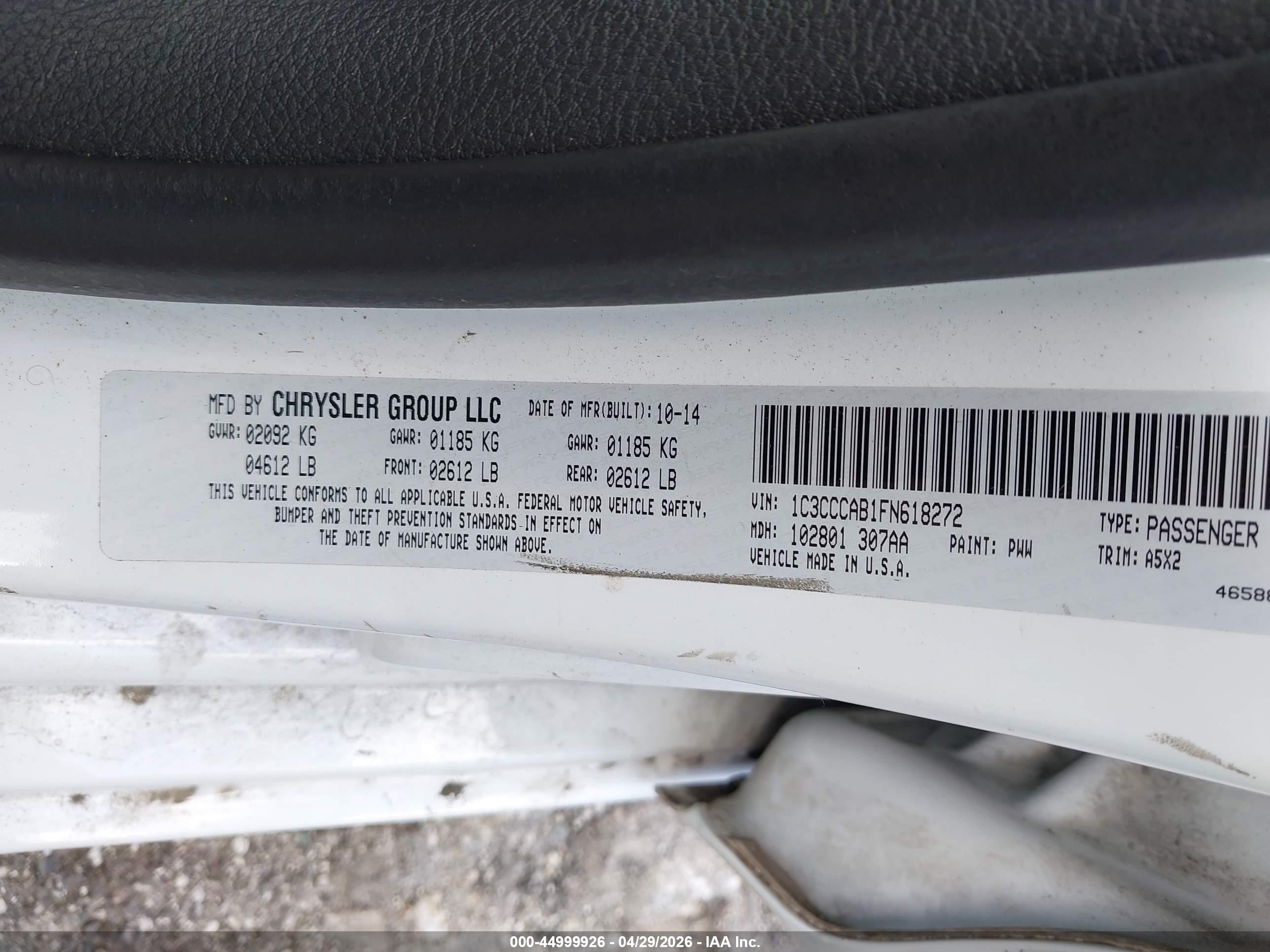 CHRYSLER 200 image 9