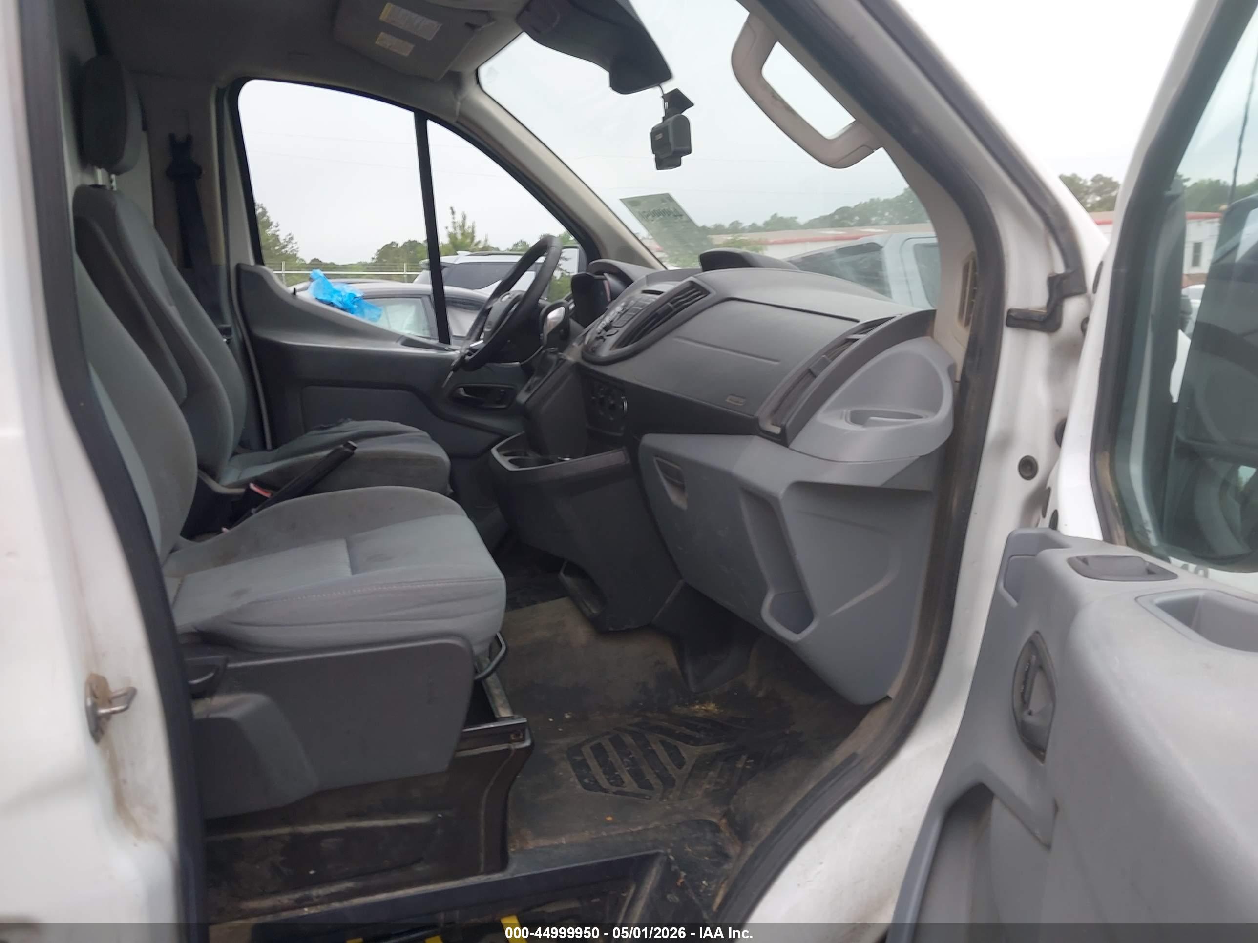 FORD TRANSIT-250 image 5