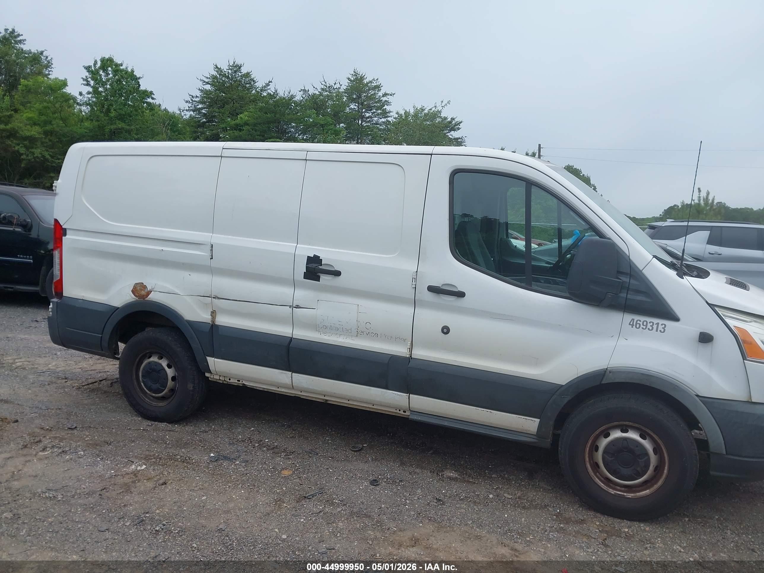 FORD TRANSIT-250 image 6