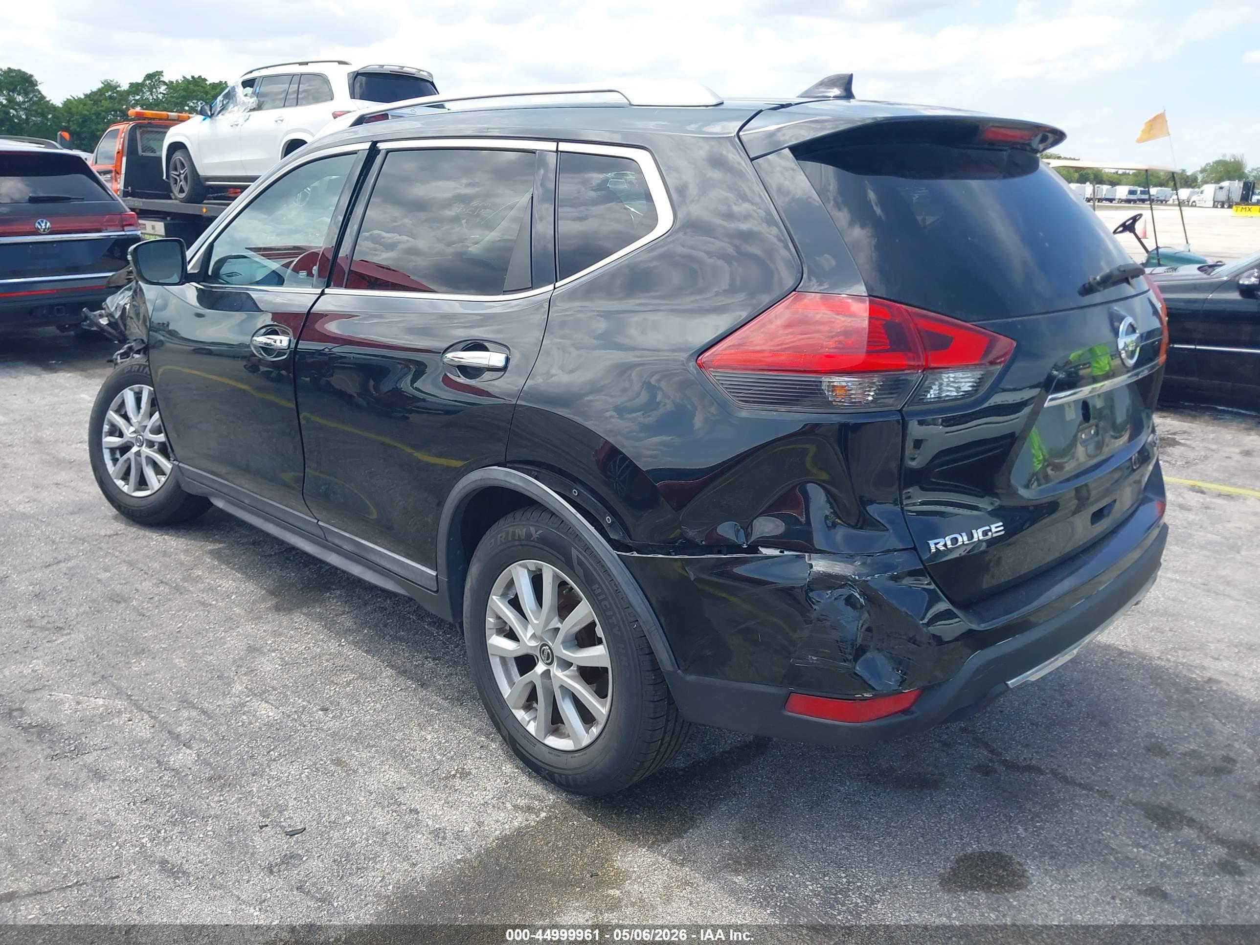 NISSAN ROGUE image 3