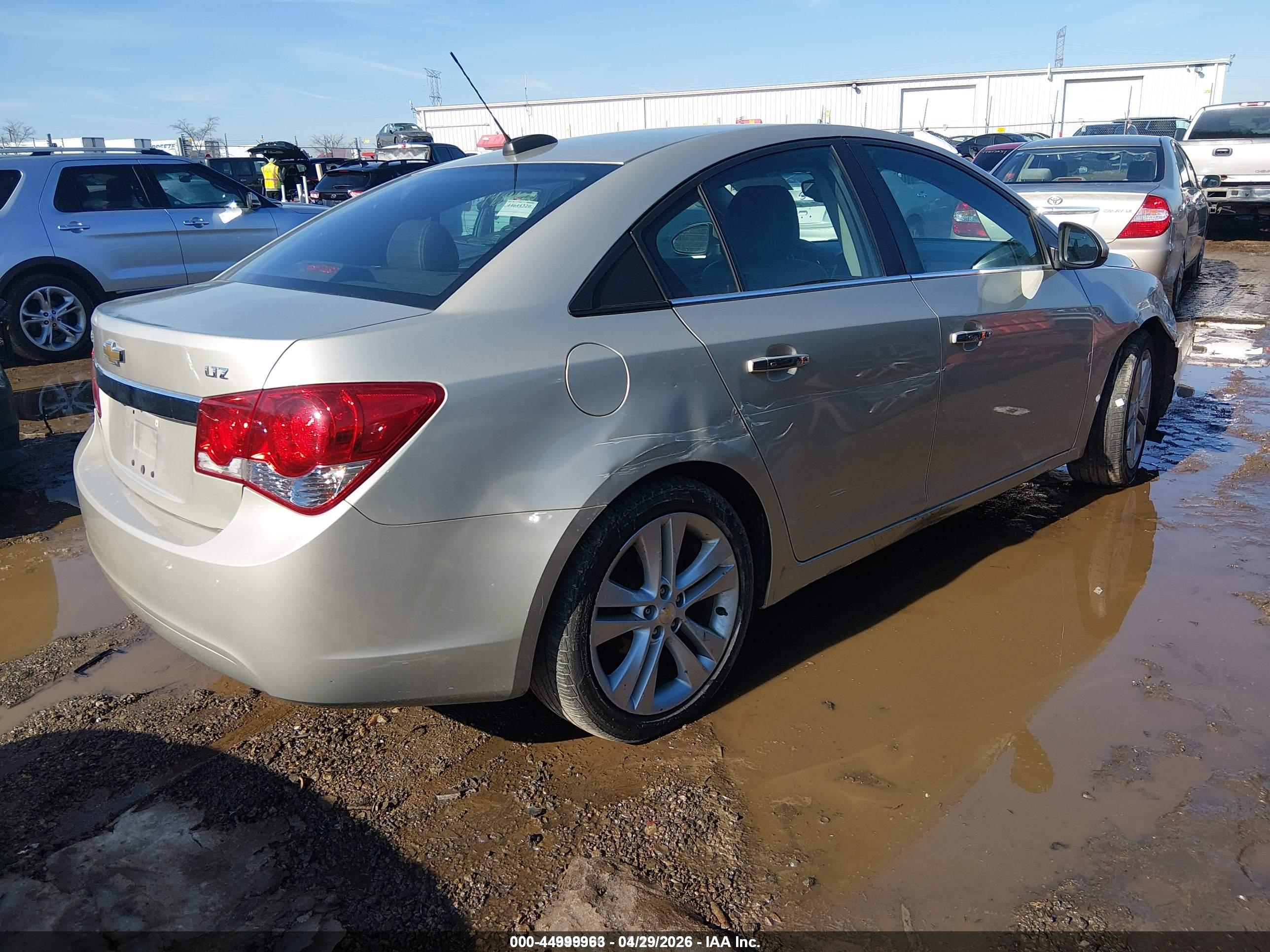 CHEVROLET CRUZE image 4