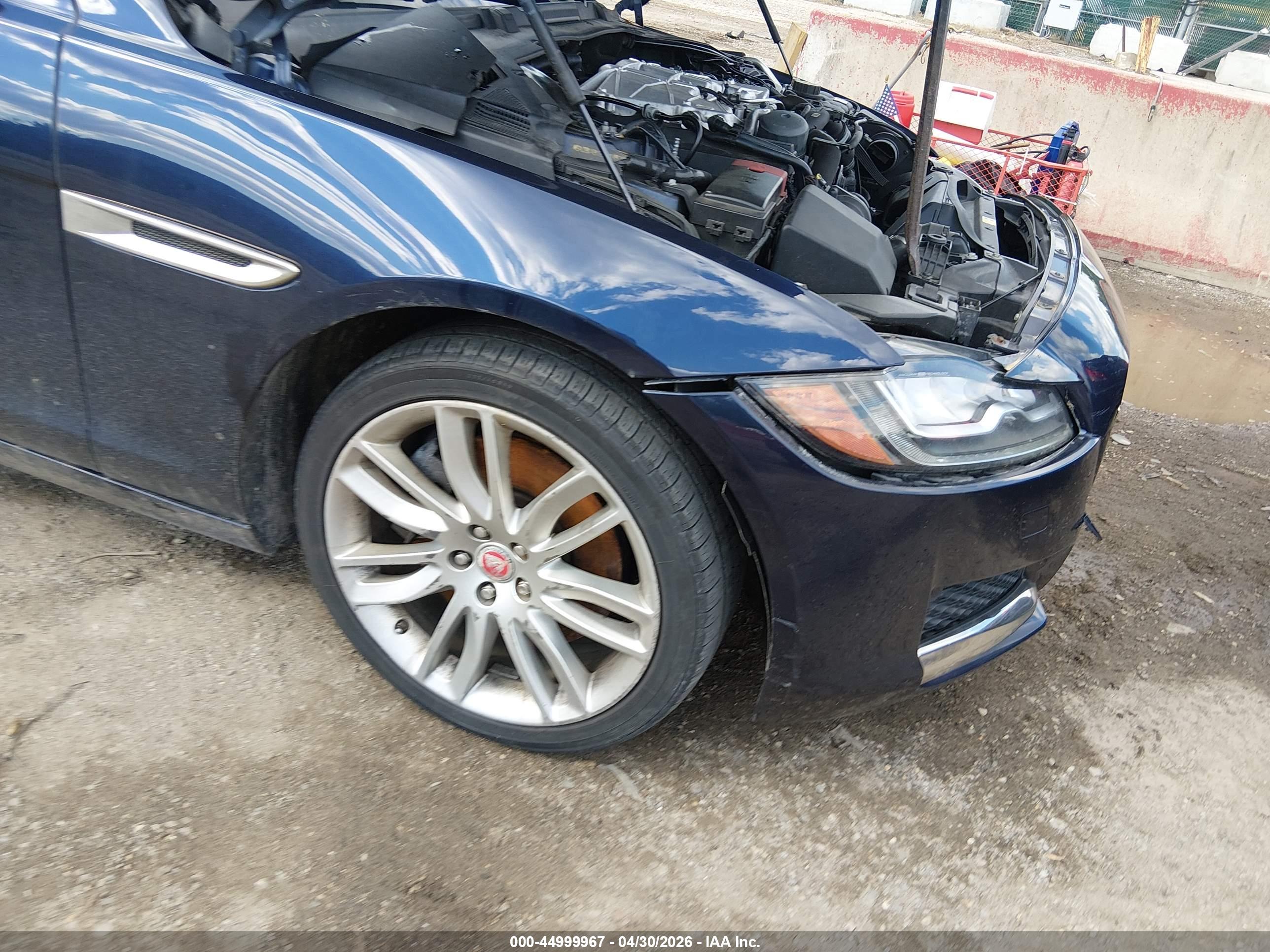 JAGUAR XF image 6