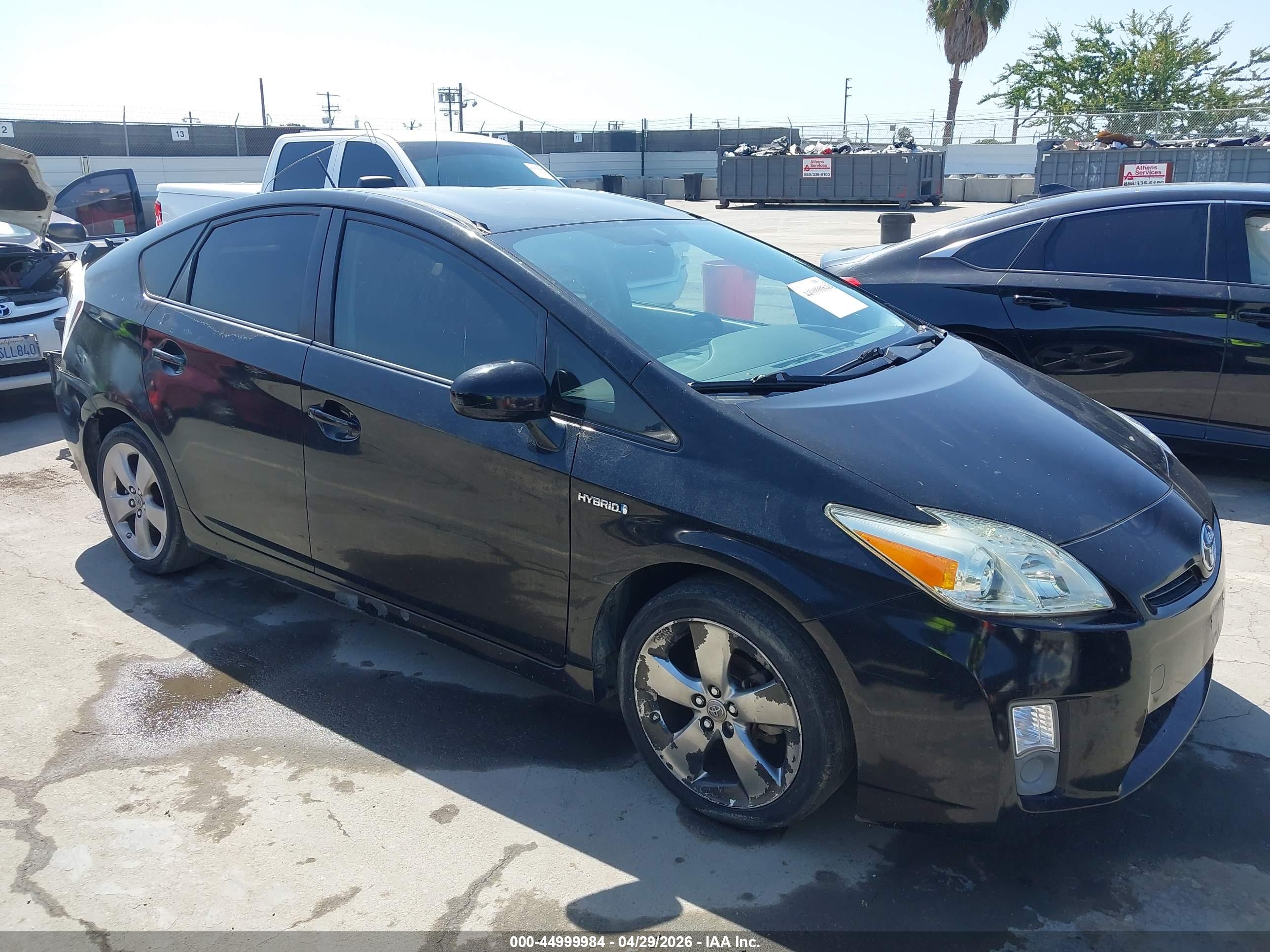 TOYOTA PRIUS image 6