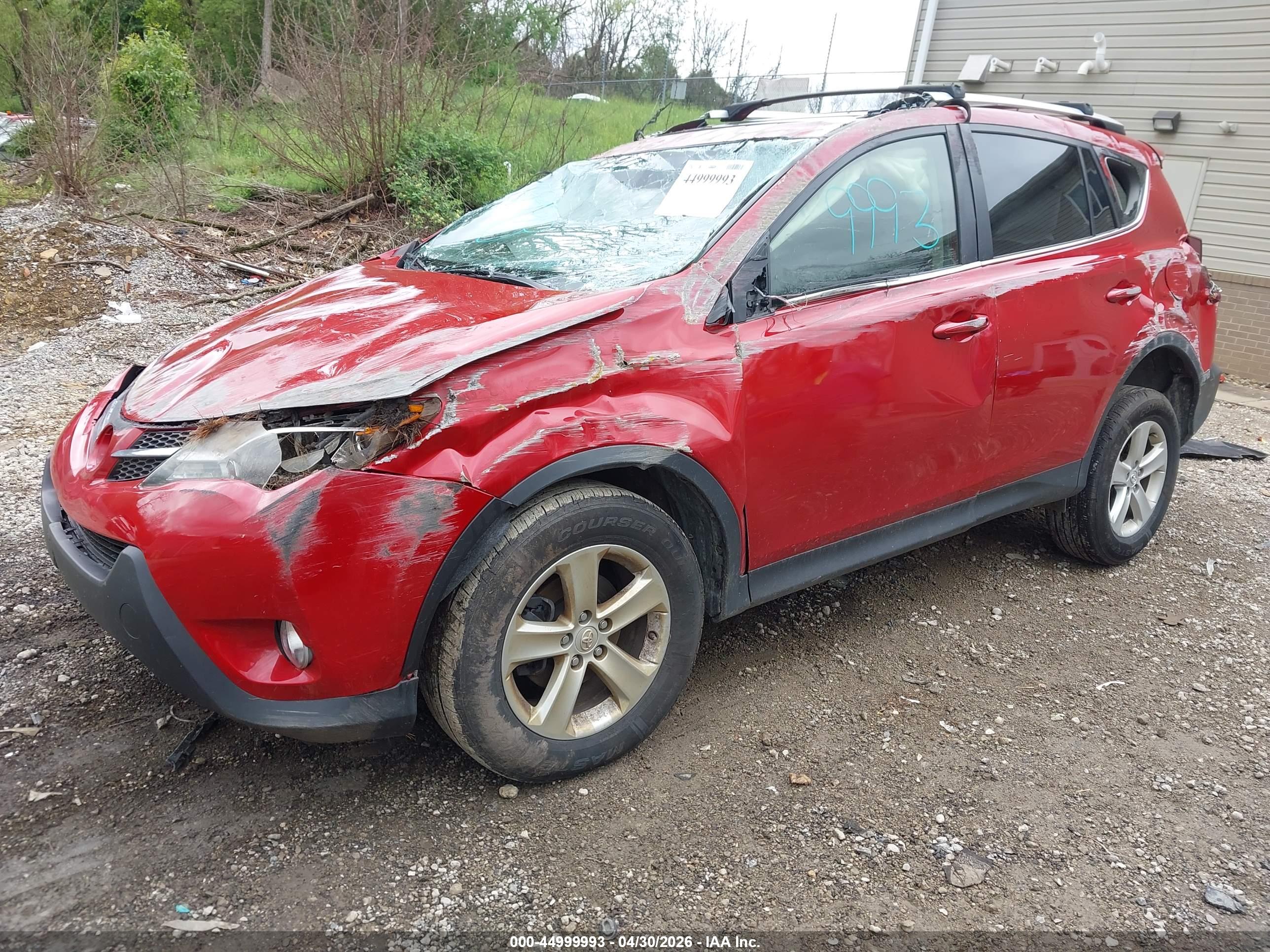 TOYOTA RAV4 image 2