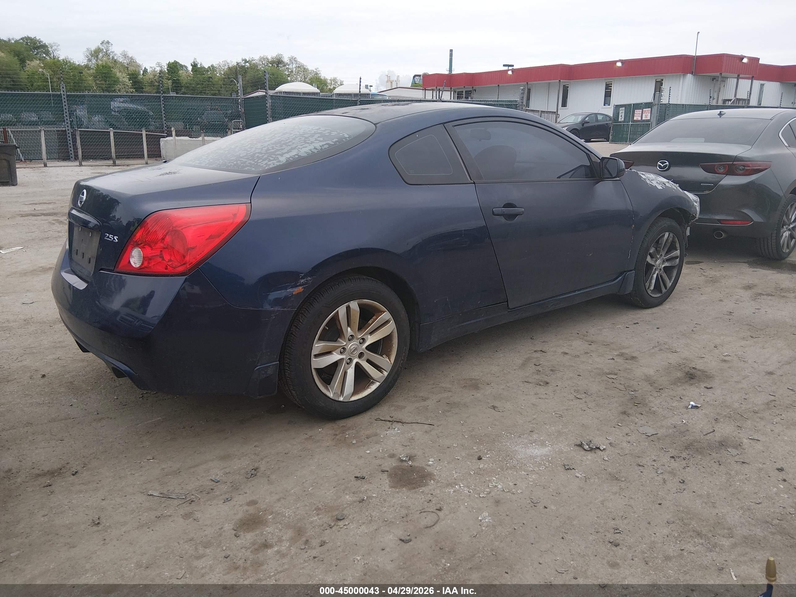 NISSAN ALTIMA image 4