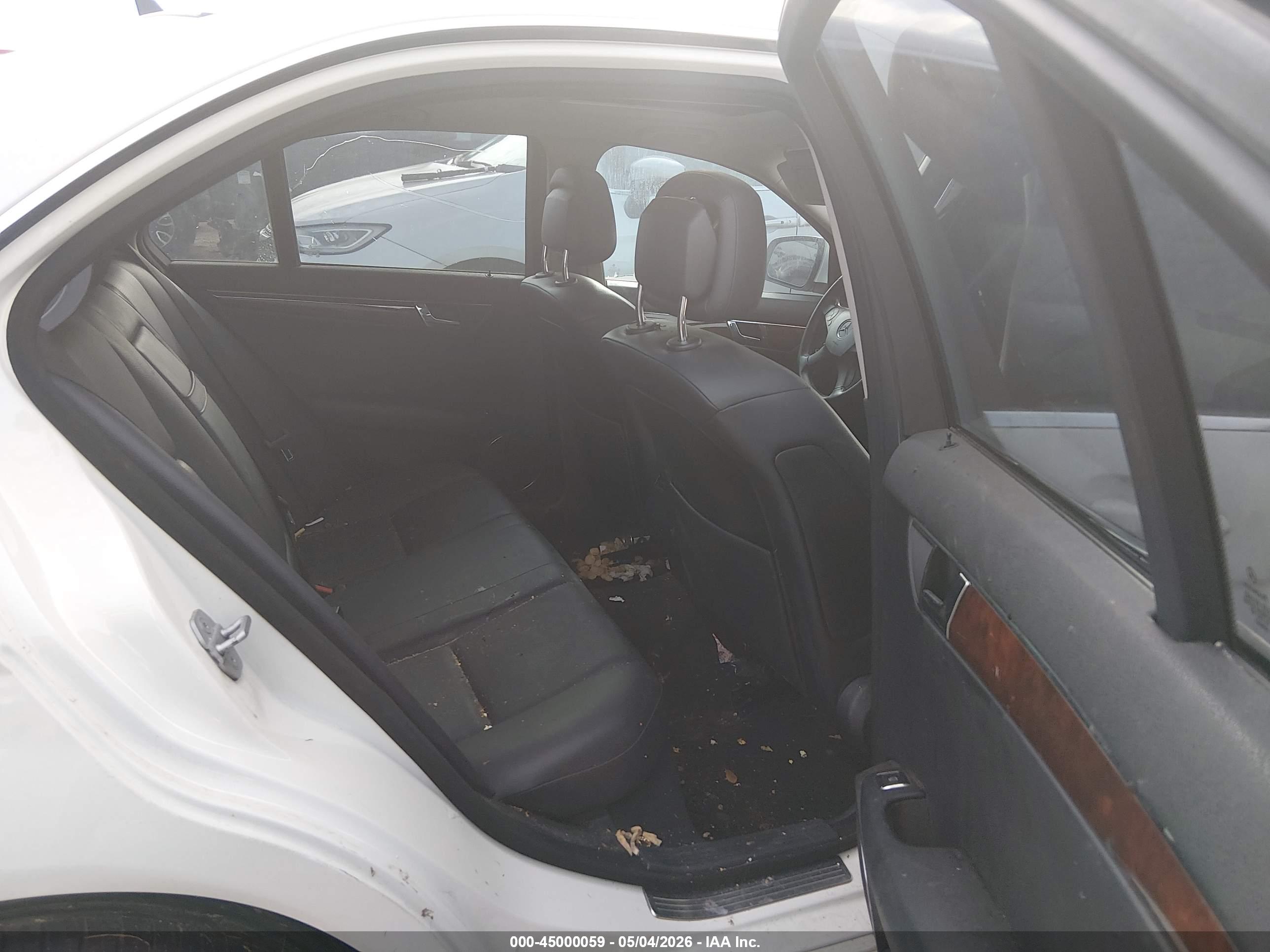 MERCEDES-BENZ C image 8