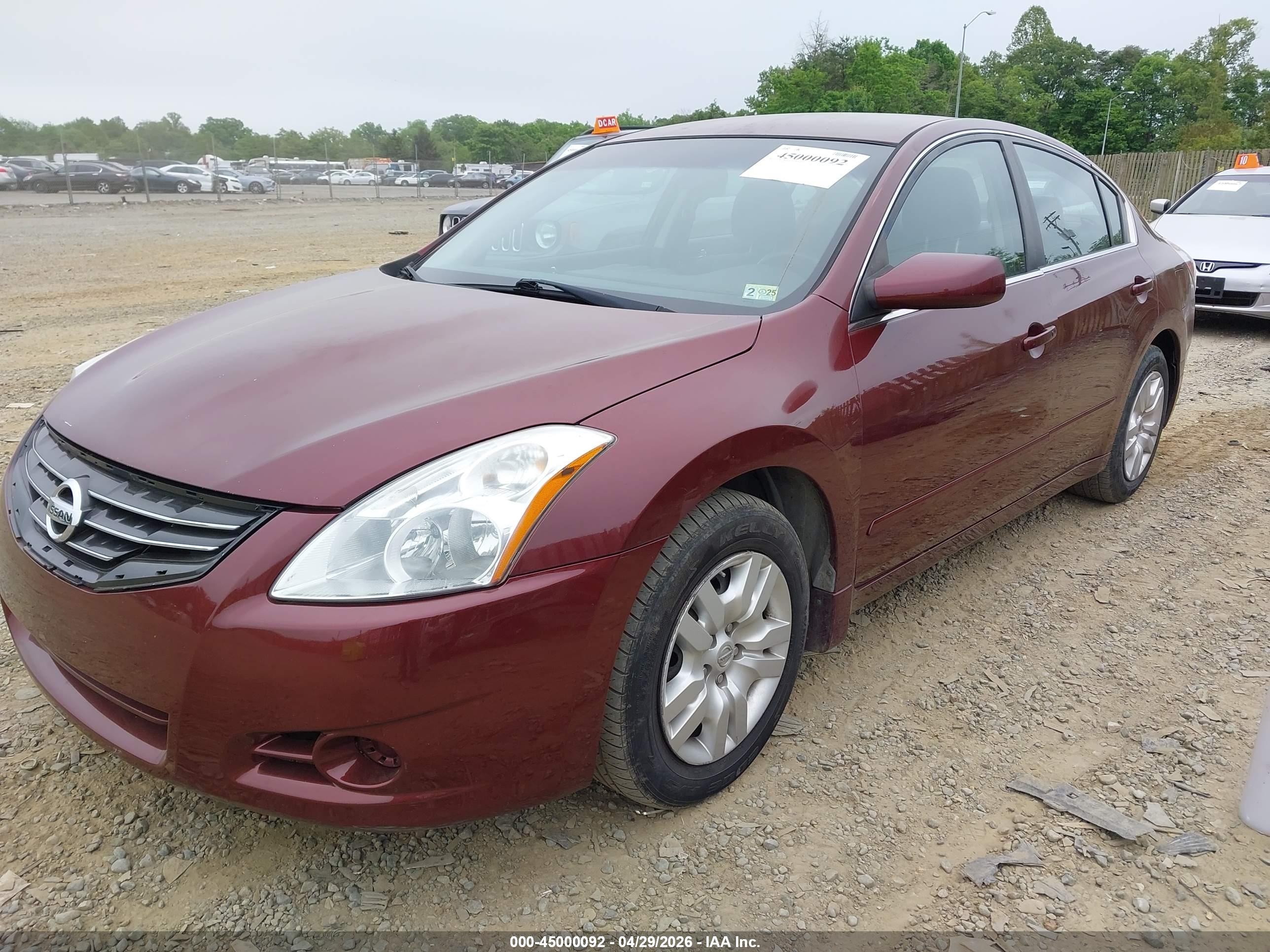 NISSAN ALTIMA image 2