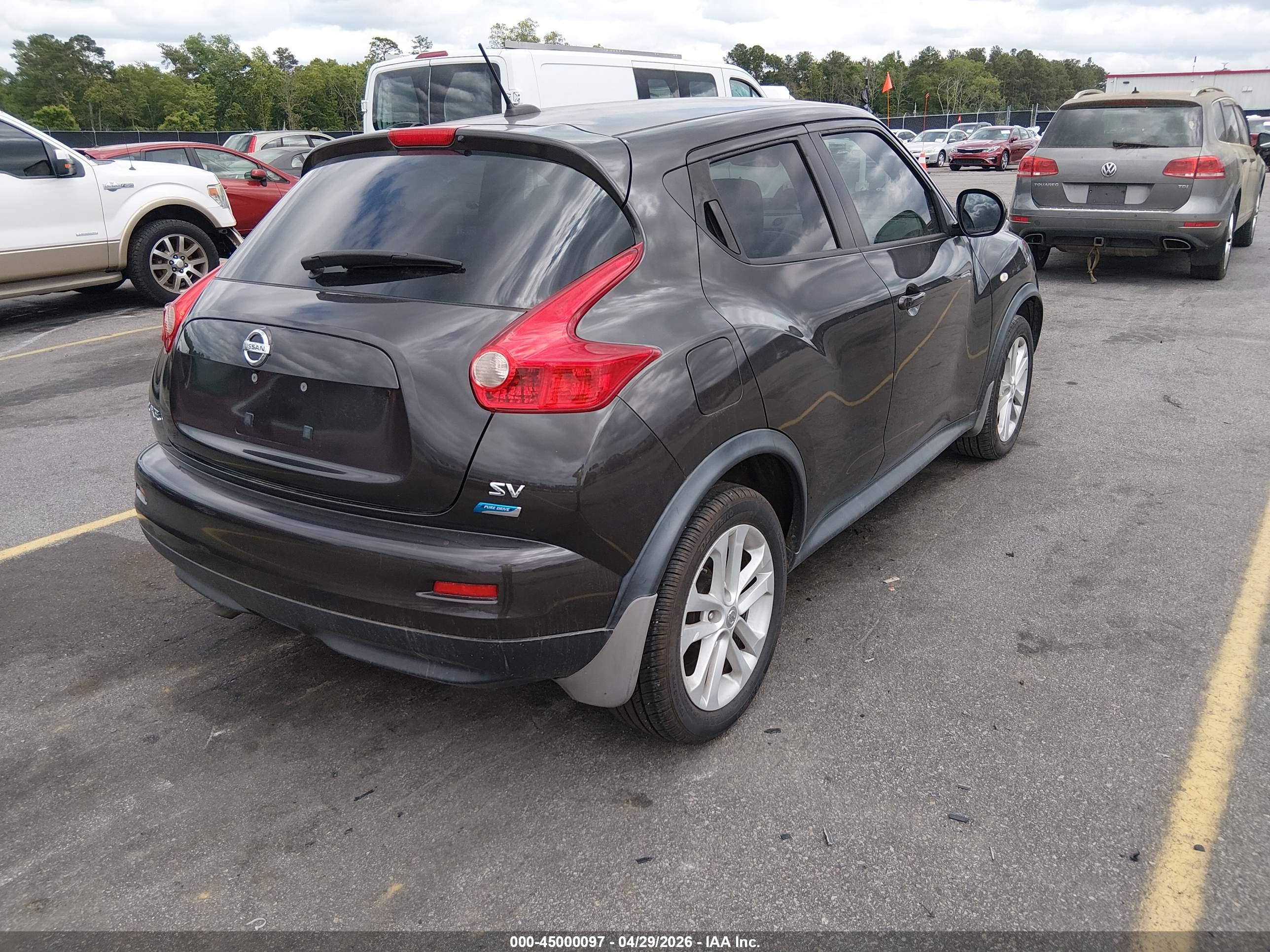 NISSAN JUKE image 4