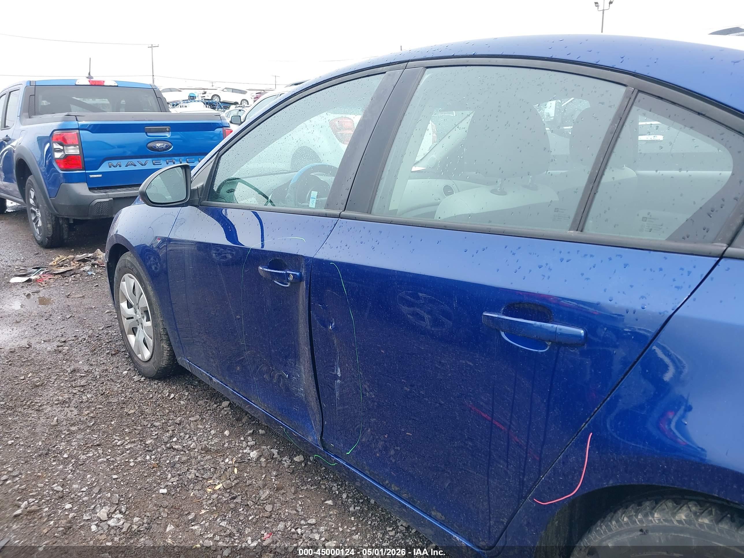 CHEVROLET CRUZE image 6