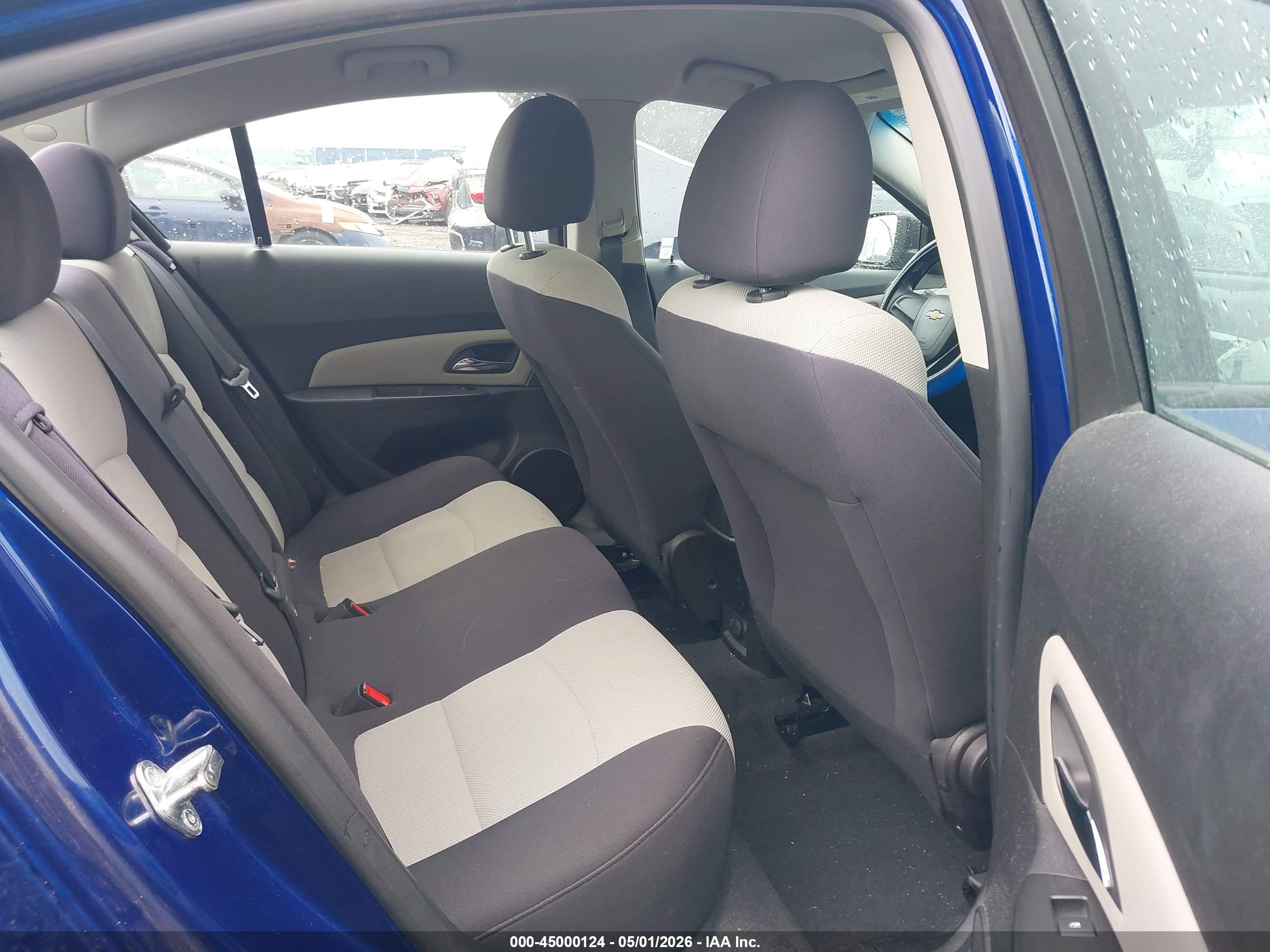 CHEVROLET CRUZE image 8