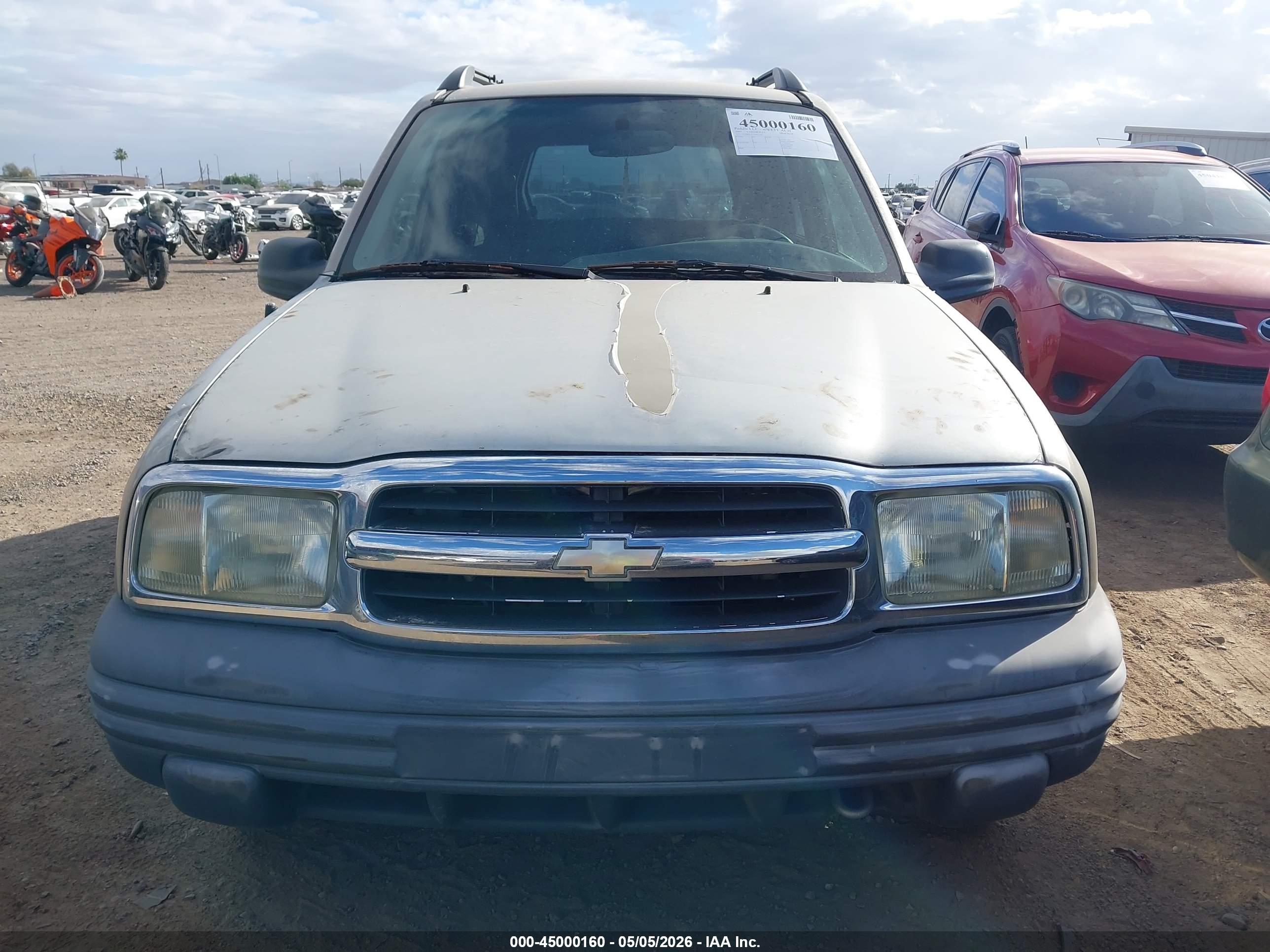 CHEVROLET TRACKER image 6