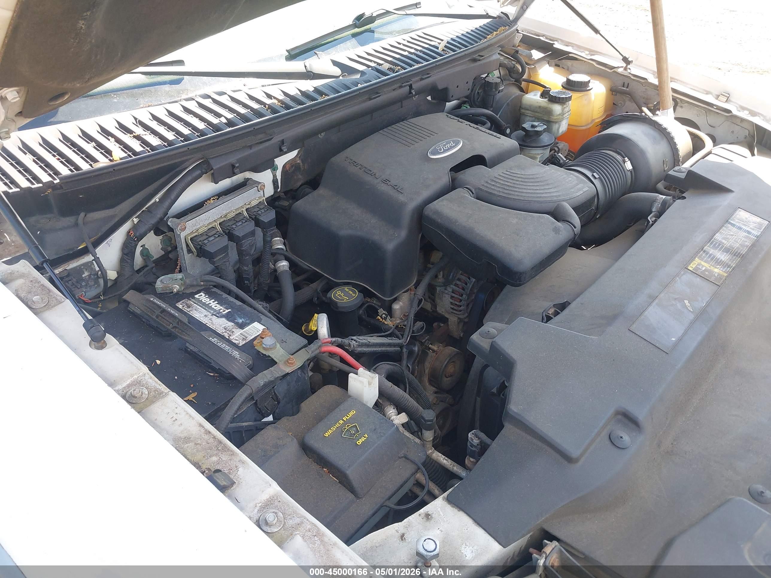 FORD EXPEDITION image 6