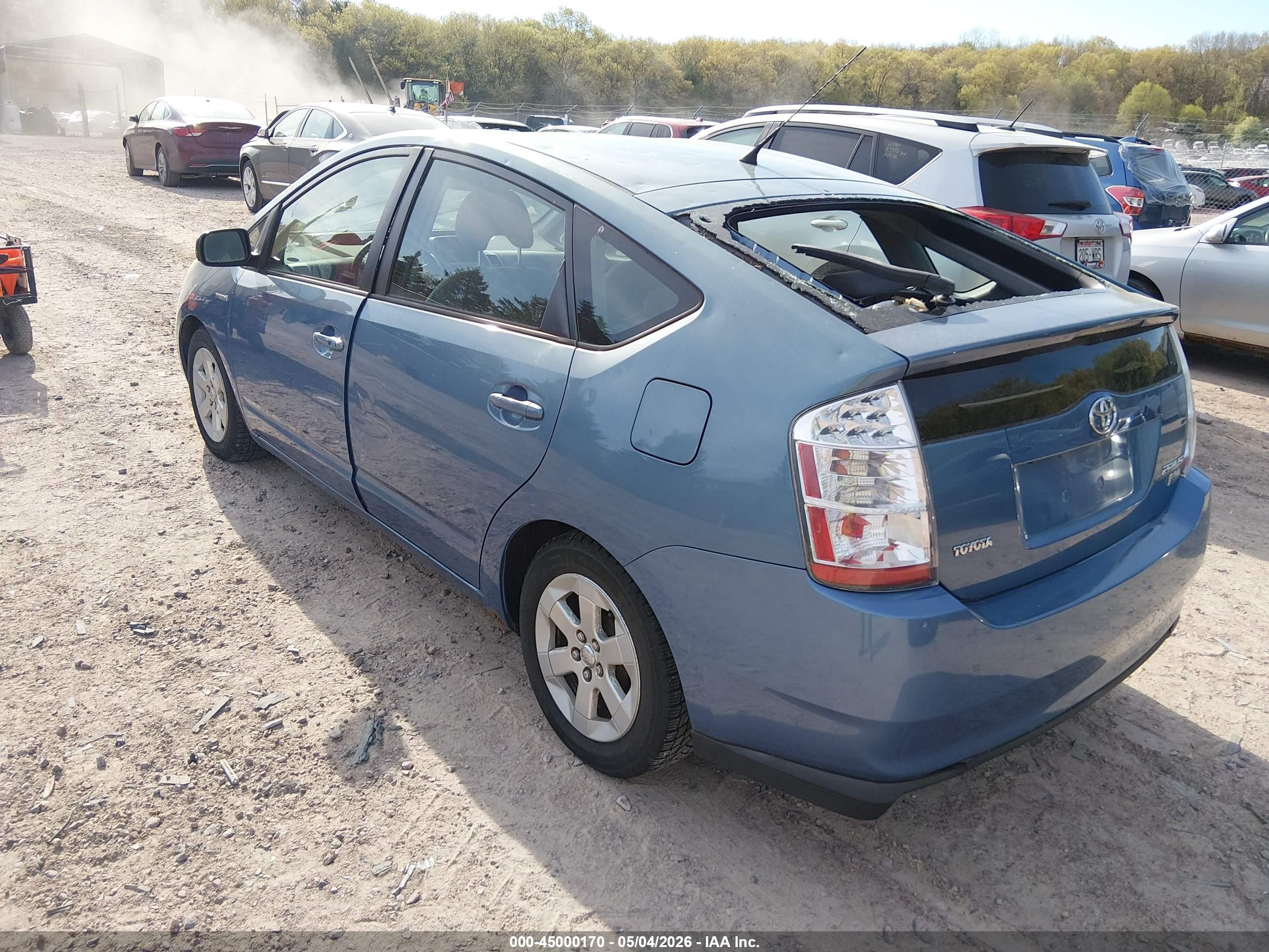 TOYOTA PRIUS image 3