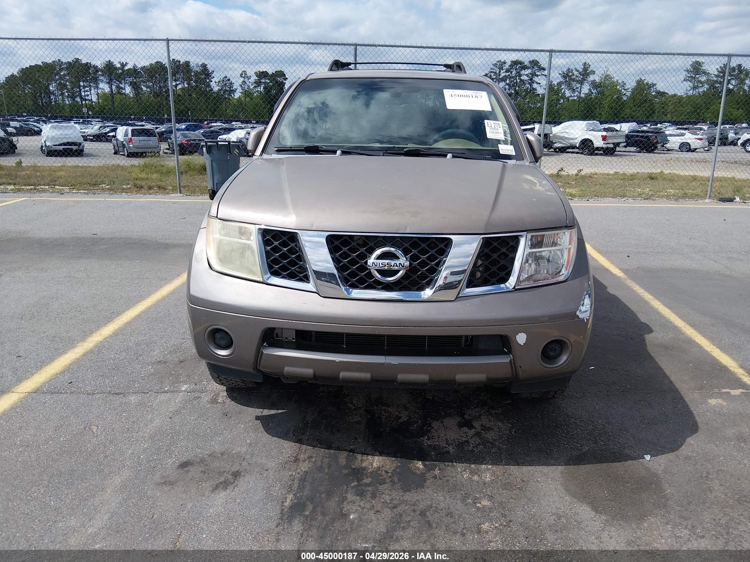 NISSAN PATHFINDER image 6