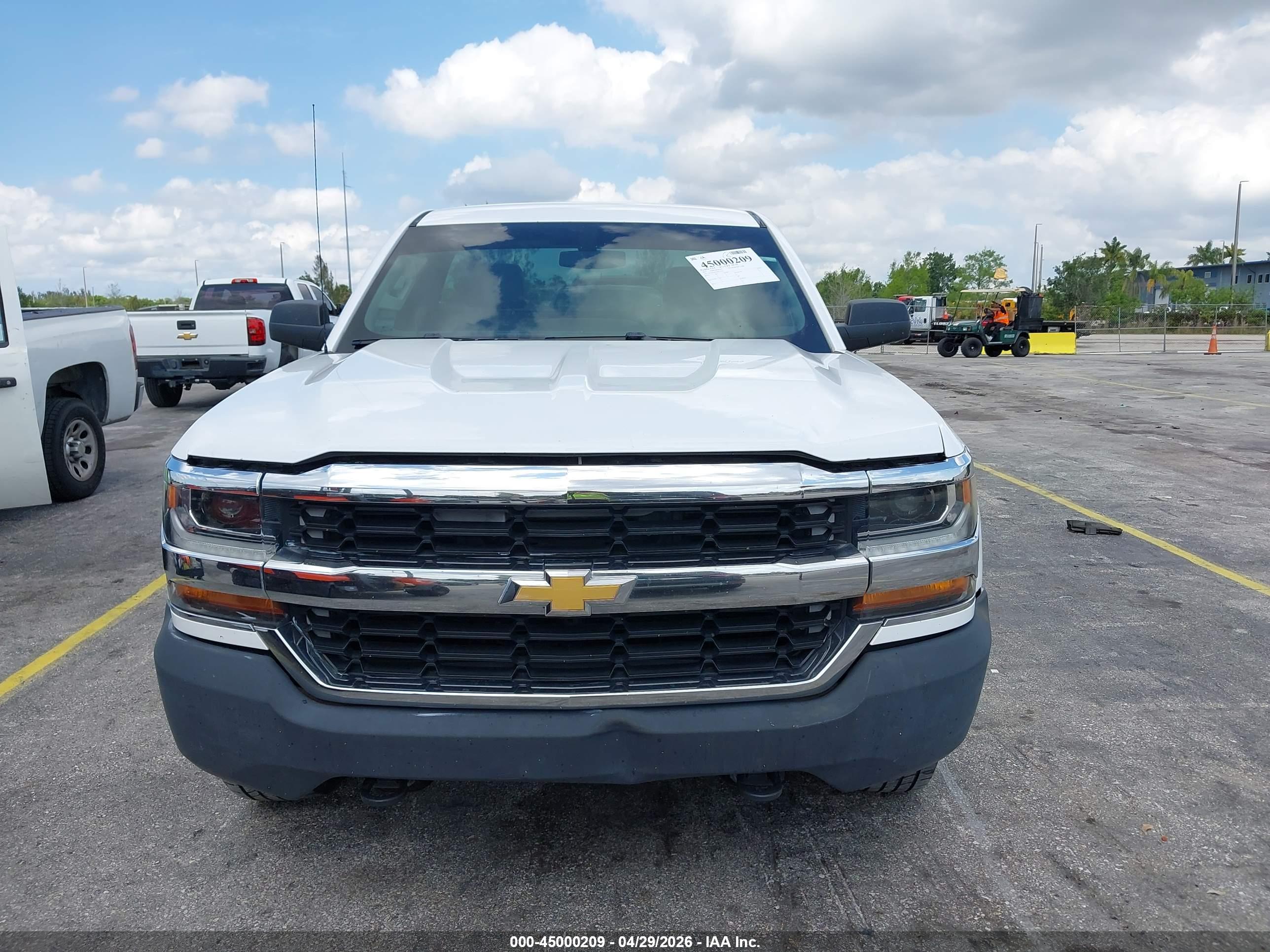 CHEVROLET SILVERADO image 6