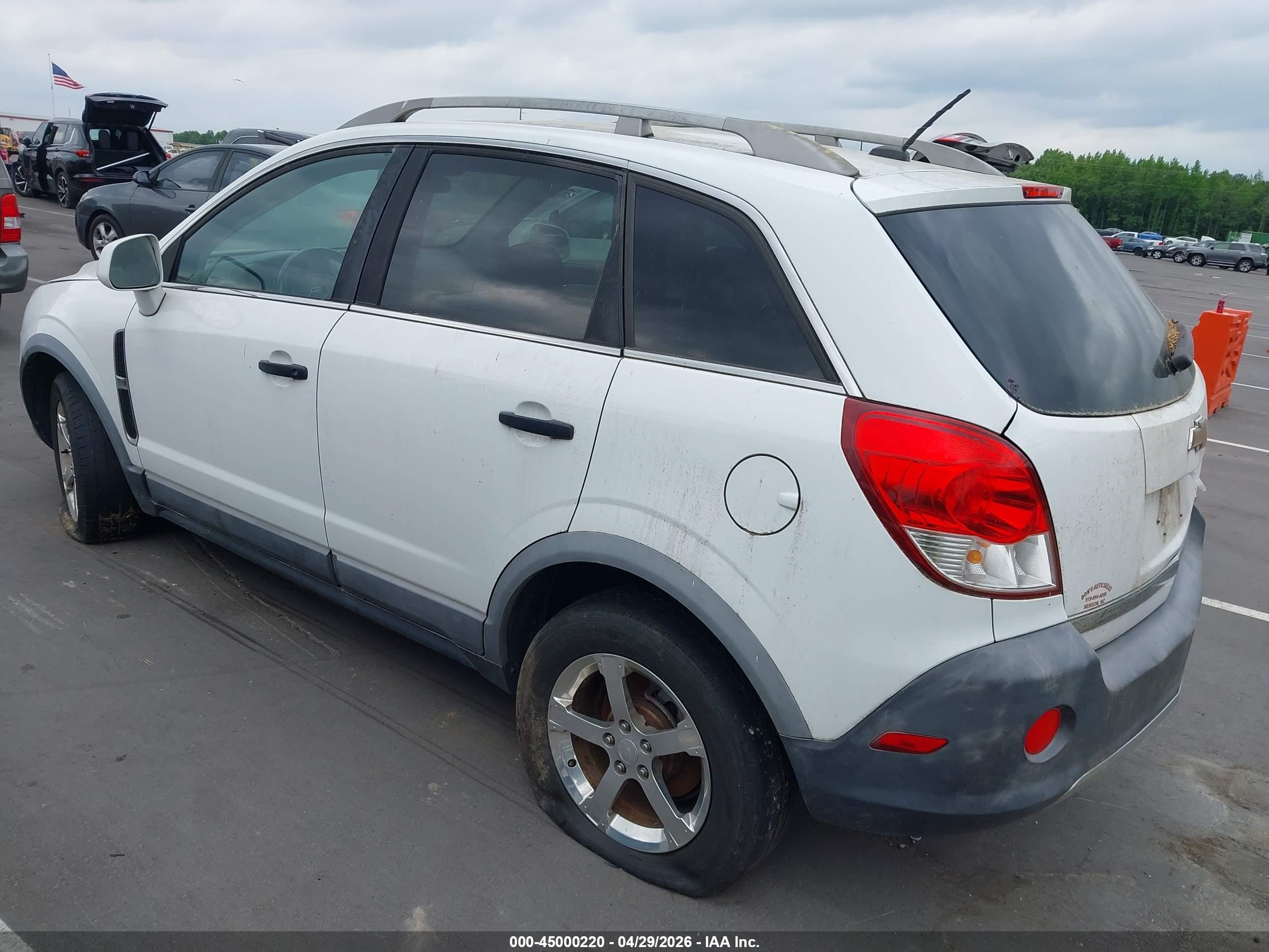 CHEVROLET CAPTIVA image 3