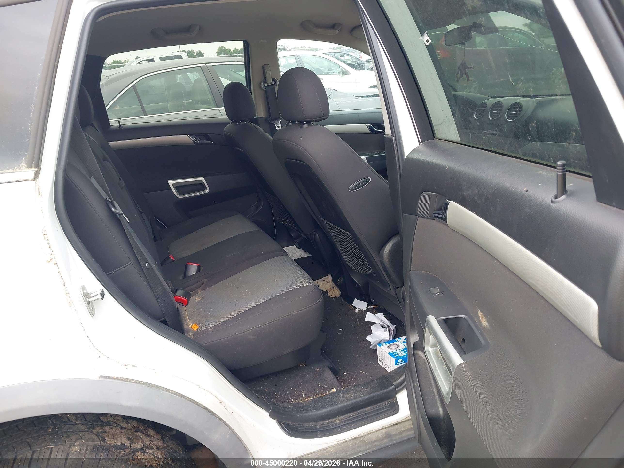 CHEVROLET CAPTIVA image 8