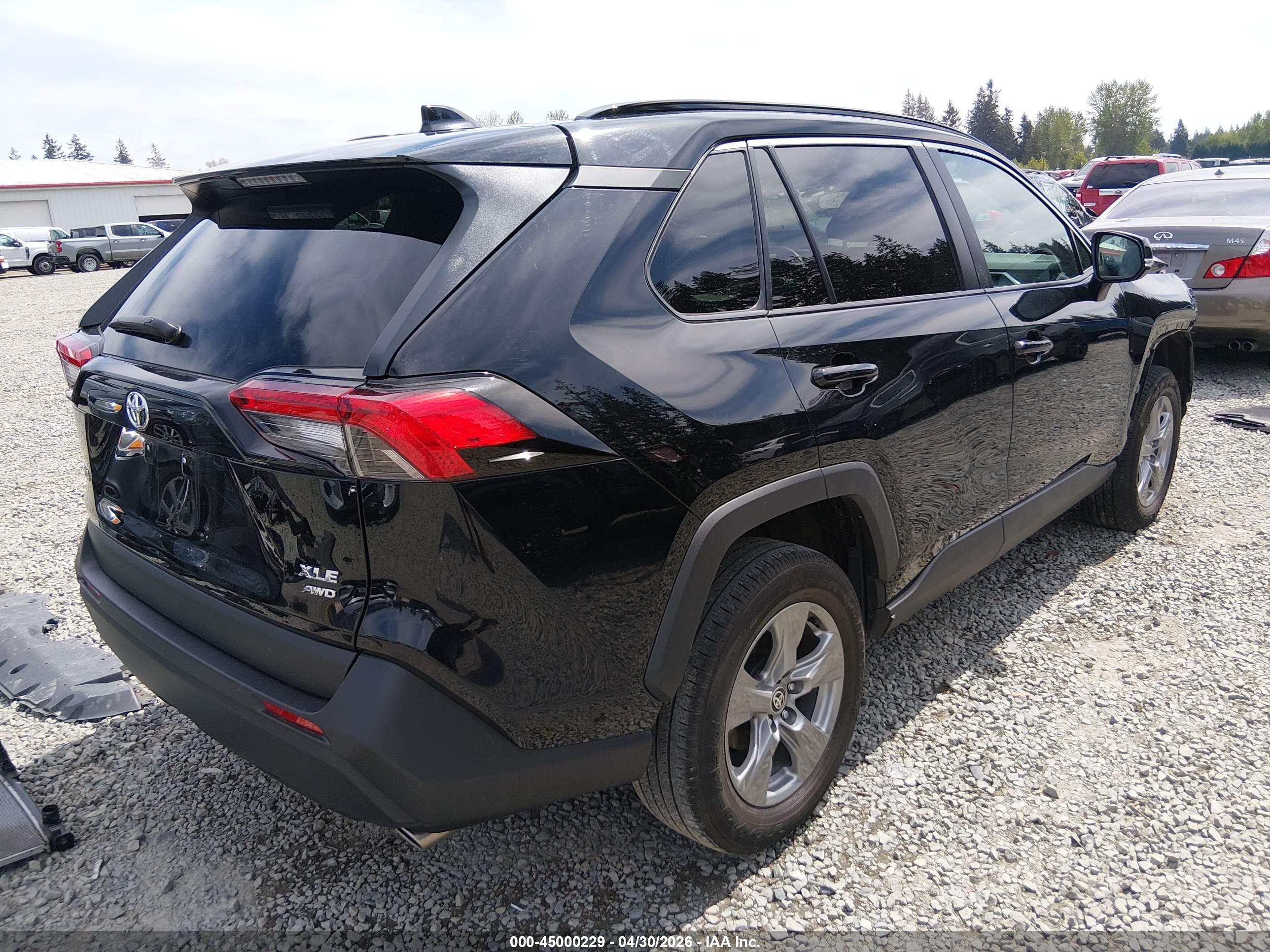 TOYOTA RAV4 image 4