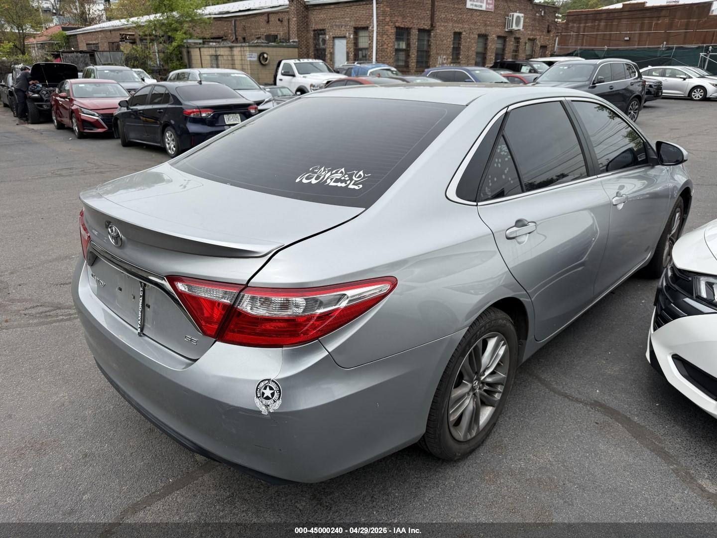TOYOTA CAMRY image 4