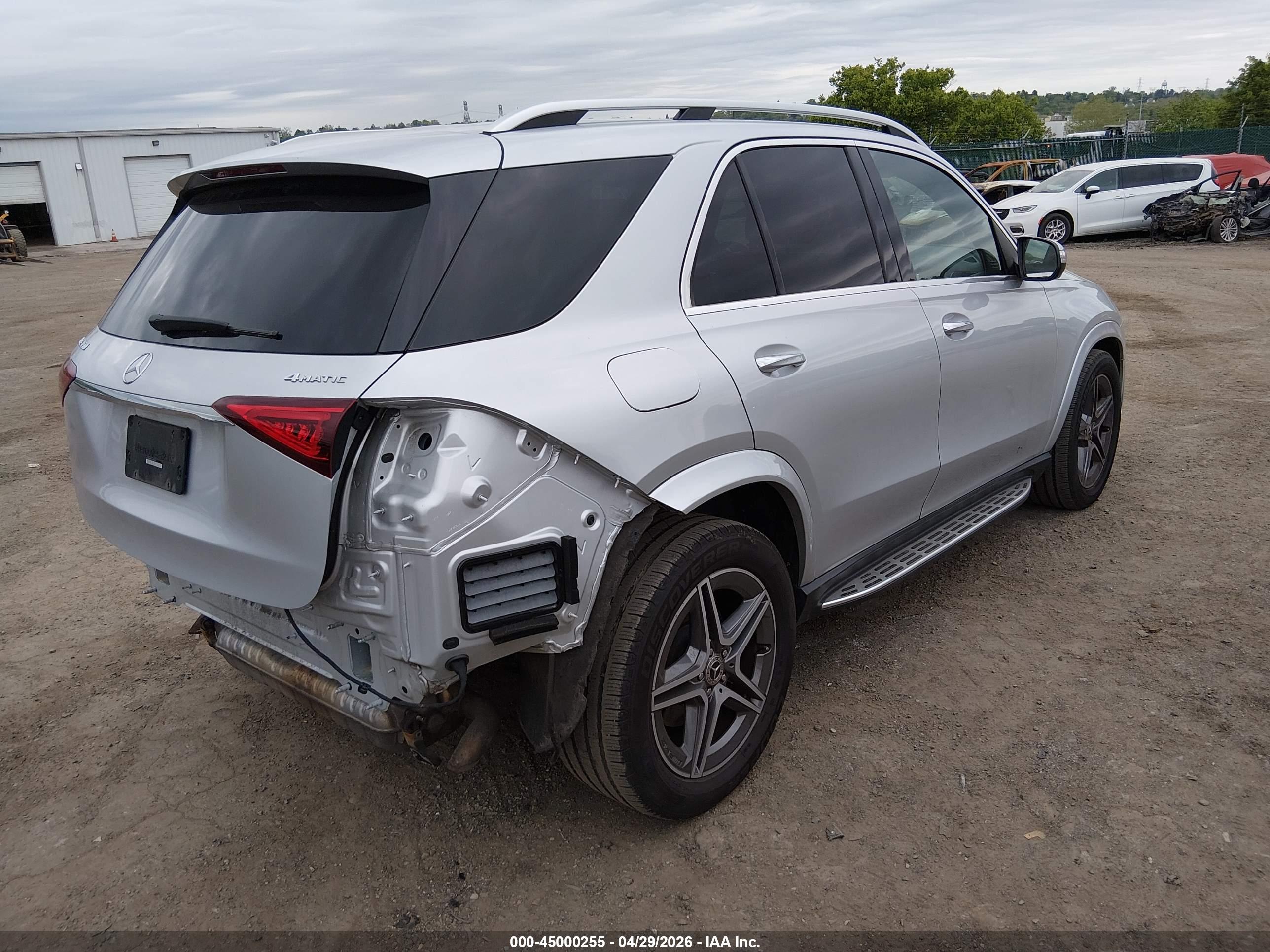 MERCEDES-BENZ GLE image 4