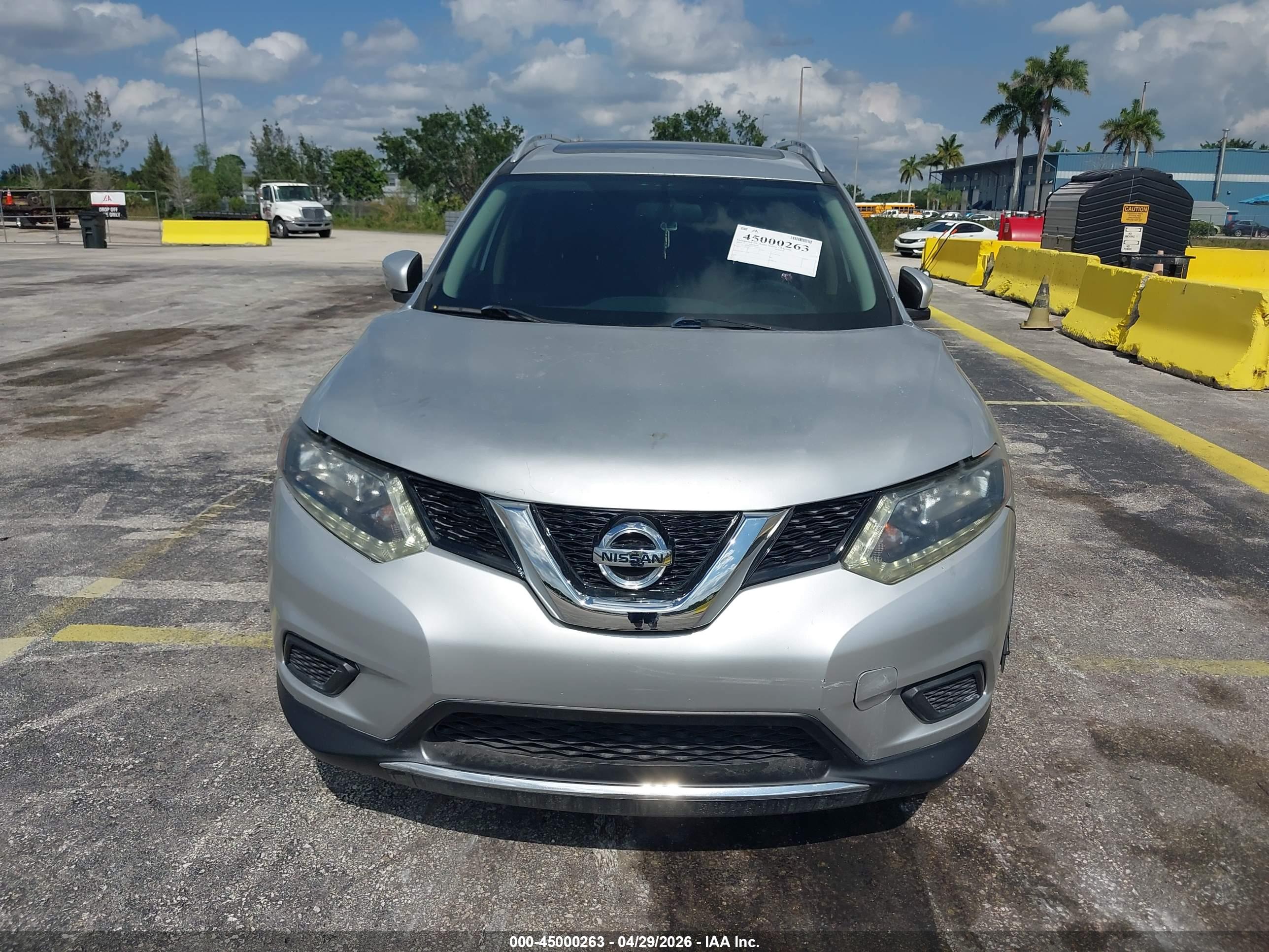 NISSAN ROGUE image 6