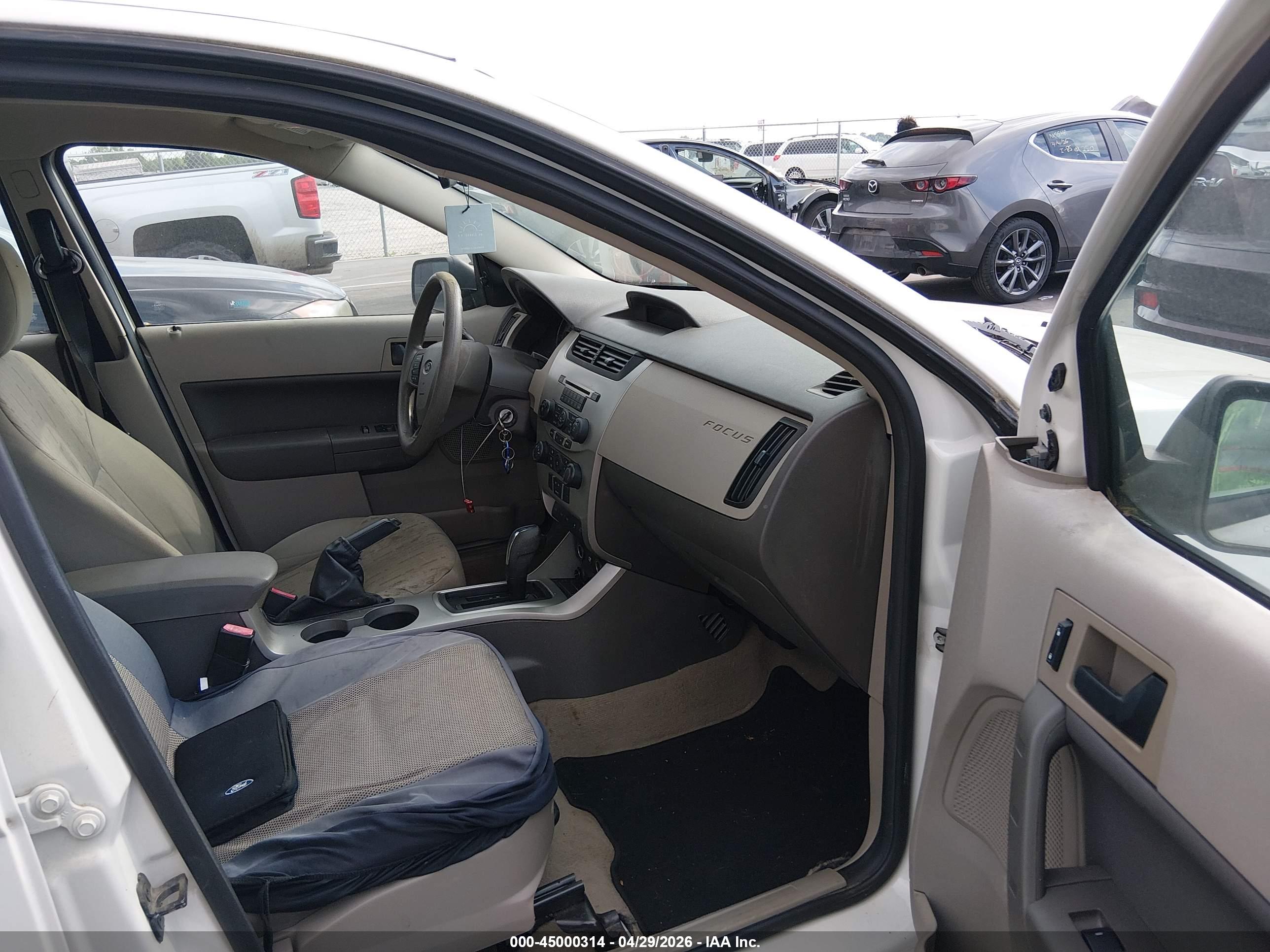 FORD FOCUS image 5