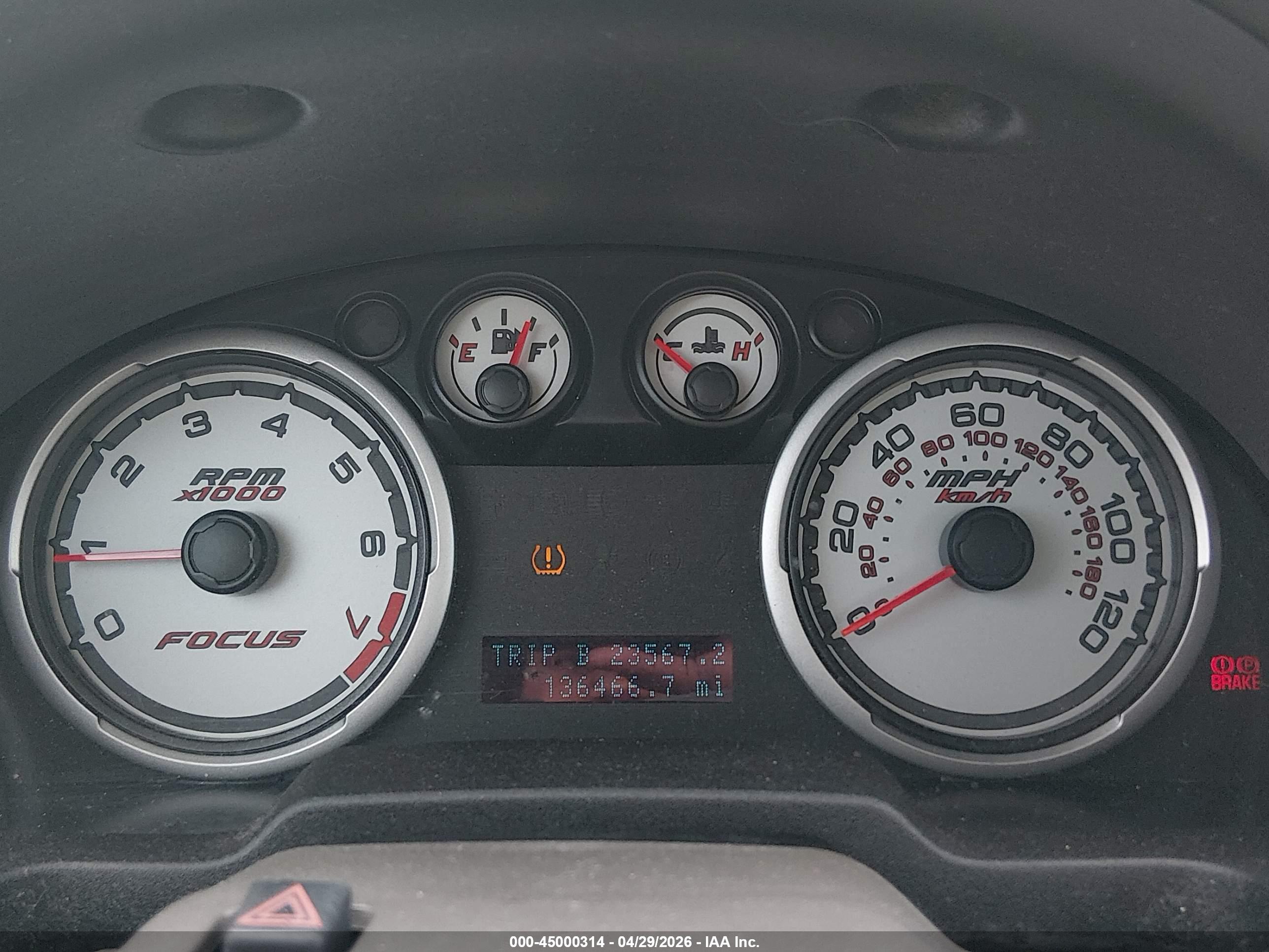 FORD FOCUS image 7