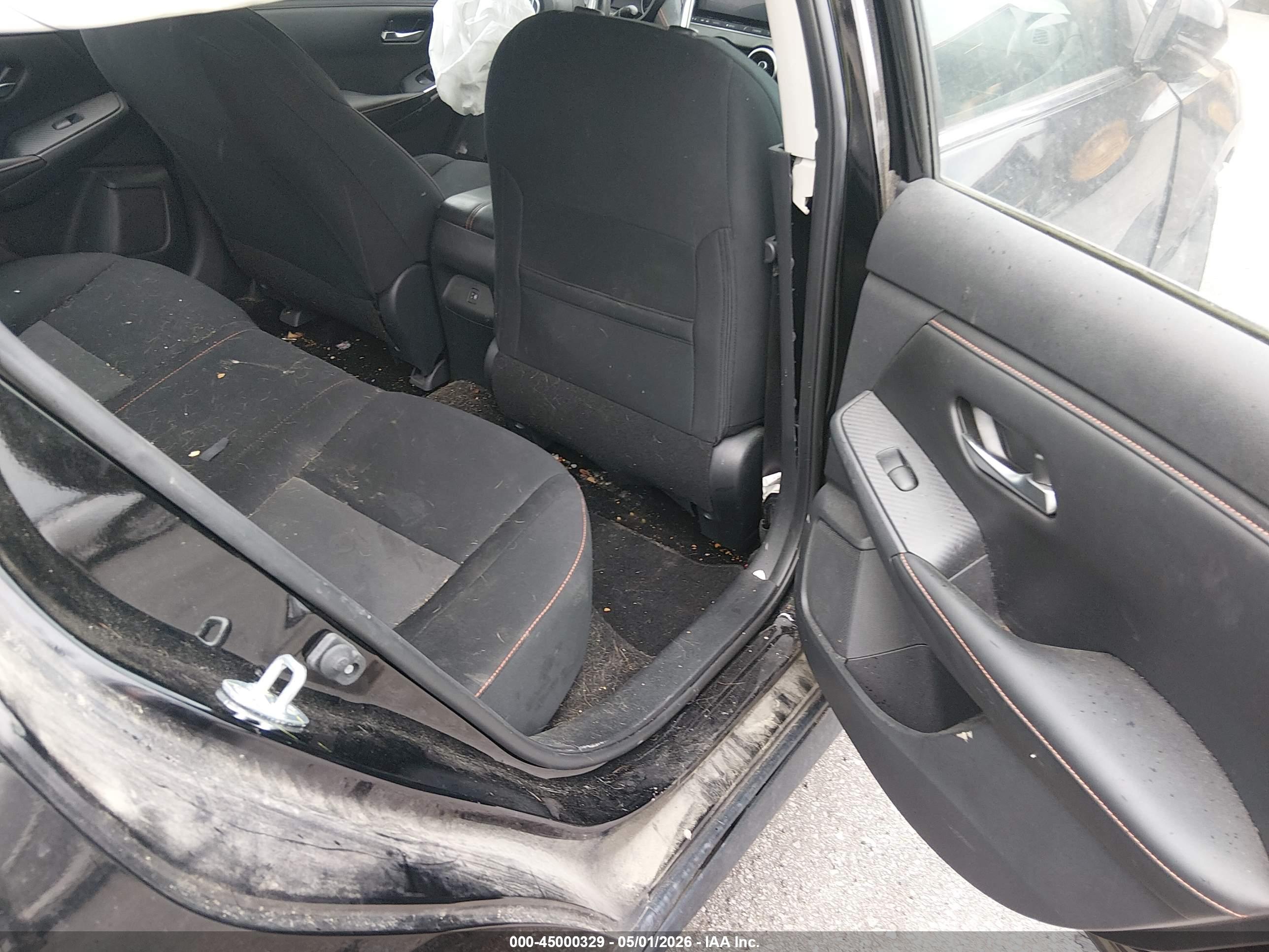 NISSAN SENTRA image 8