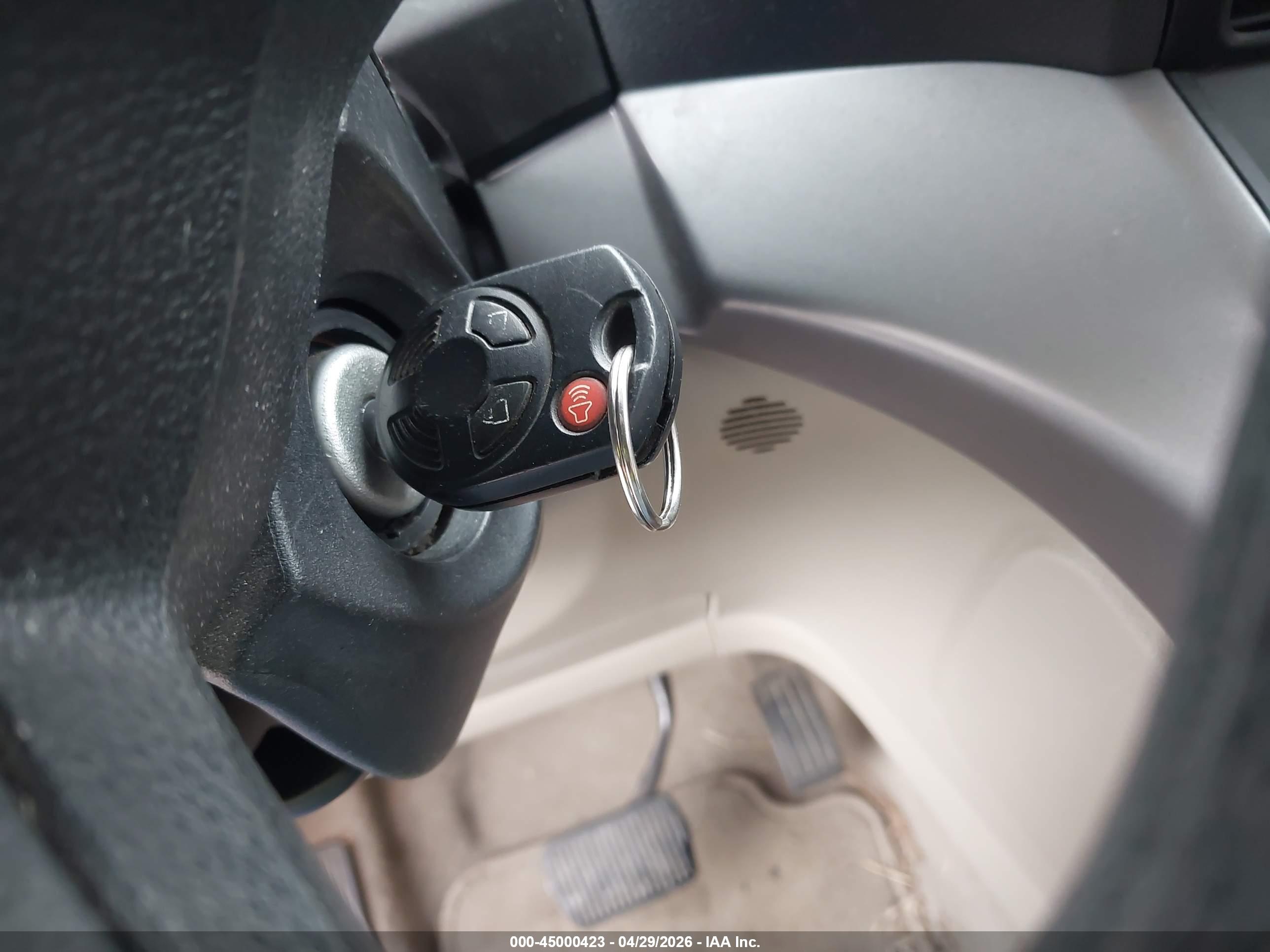 FORD ESCAPE image 11