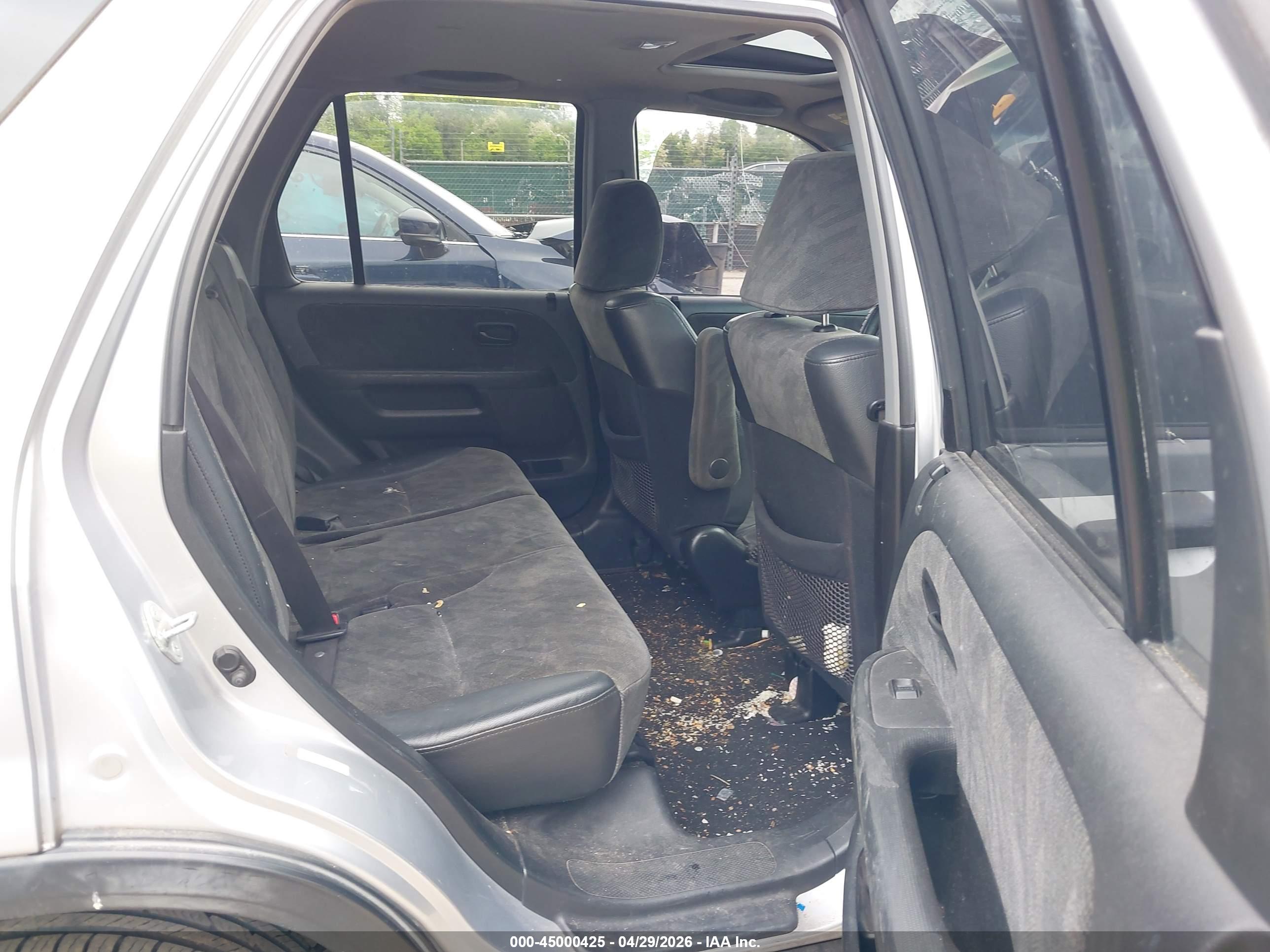 HONDA CR-V image 8