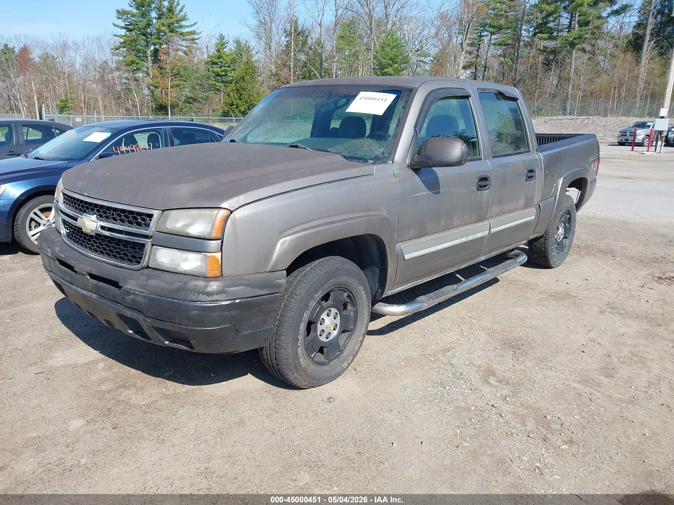 CHEVROLET SILVERADO image 2