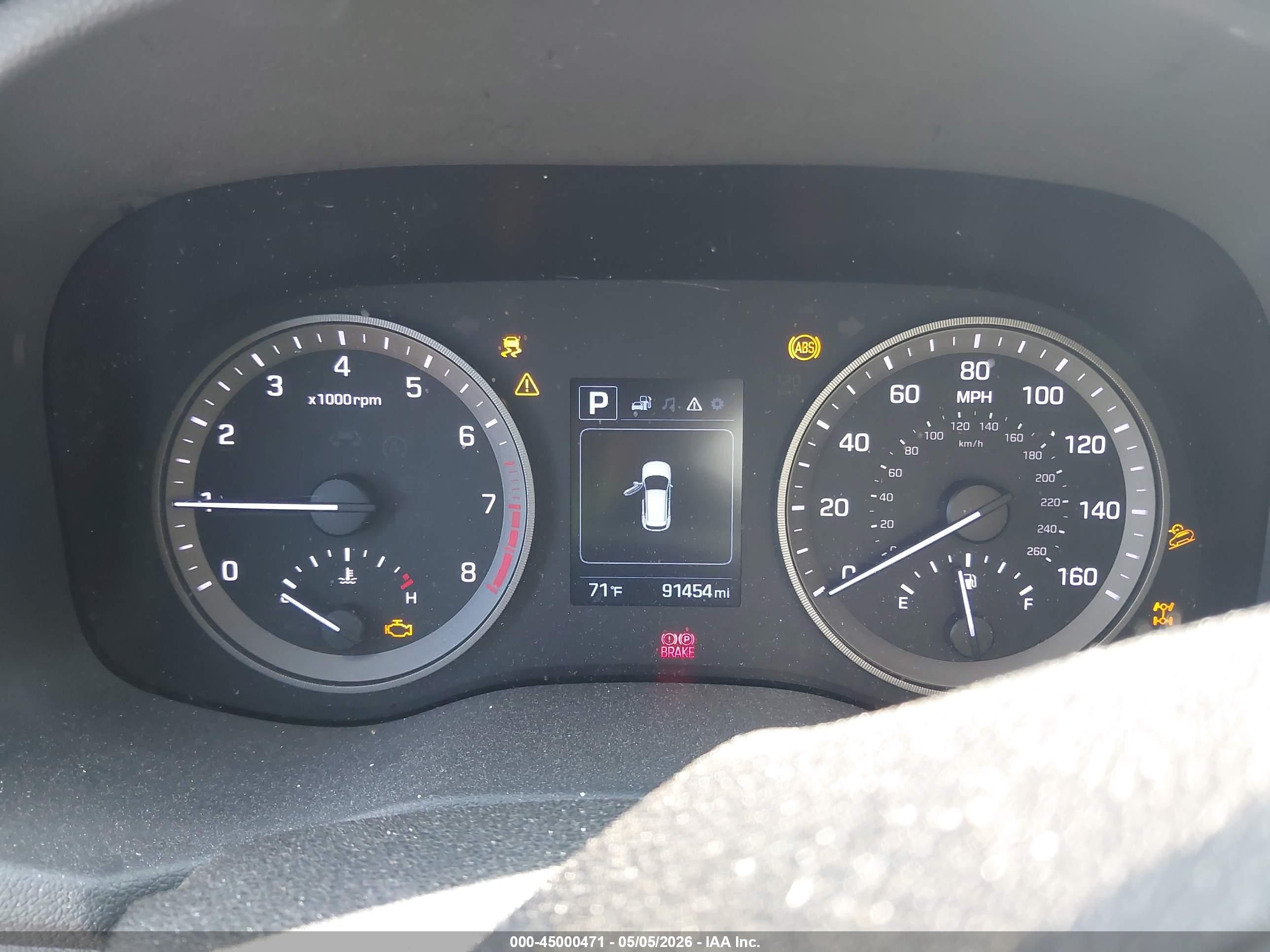 HYUNDAI TUCSON image 7